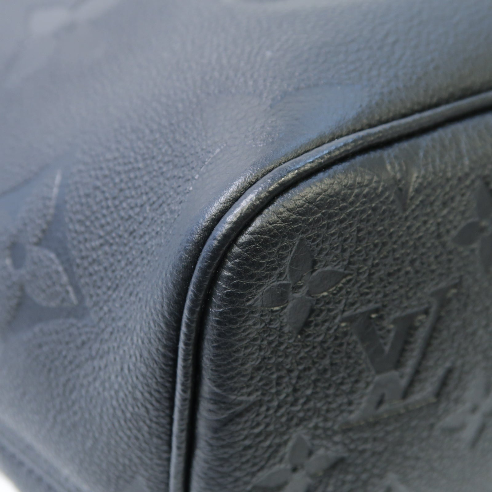 LOUIS VUITTON Monogram Empreinte Neverfull MM金扣手挽袋黒色