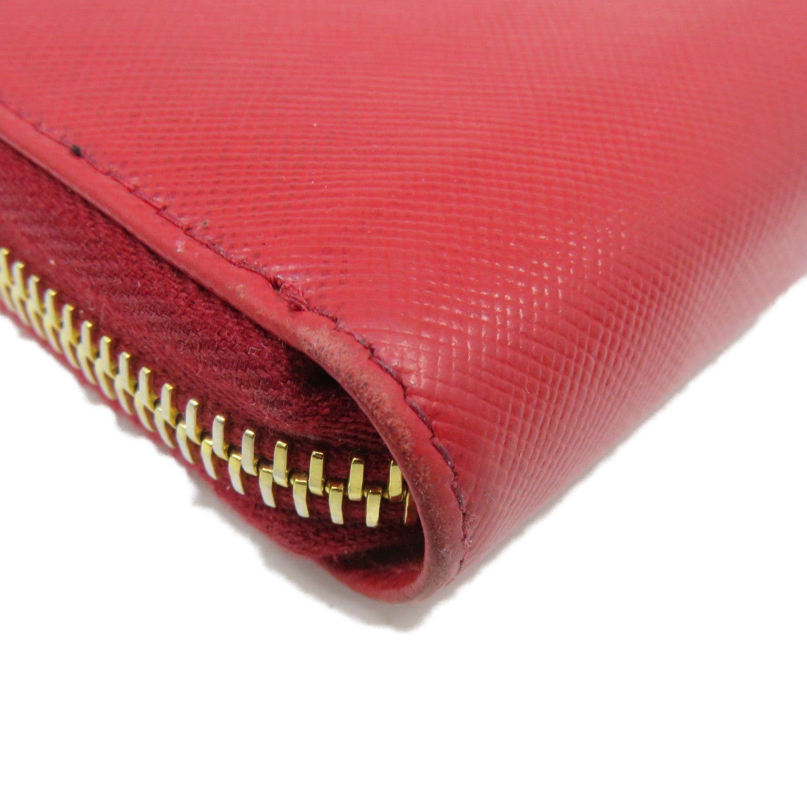 PRADA Saffiano皮革Long Zipper wallet拉链长钱包红色