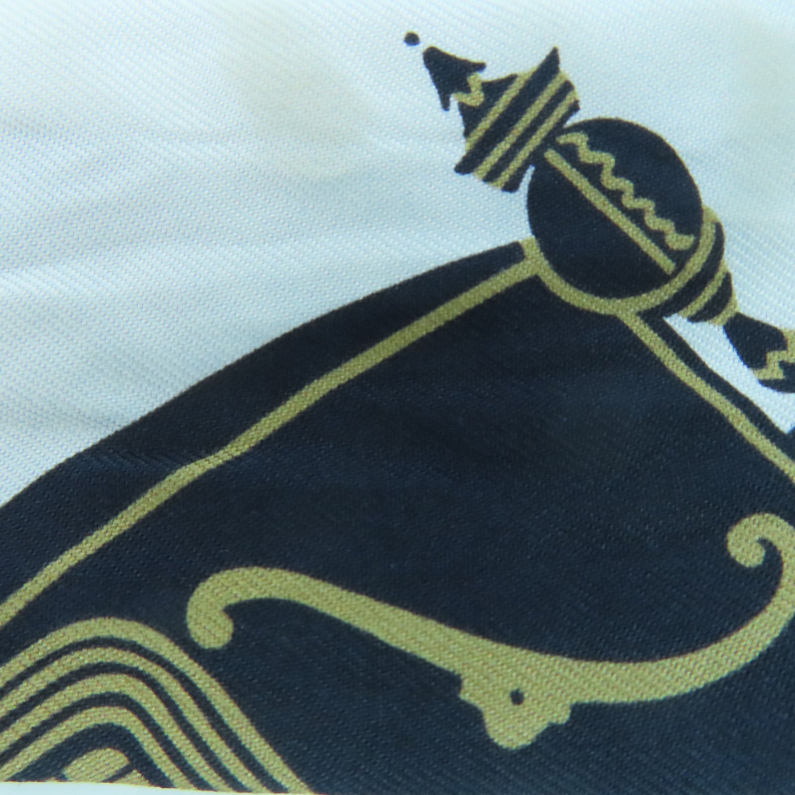 HERMES Silk Twilly Scarf White/Blue