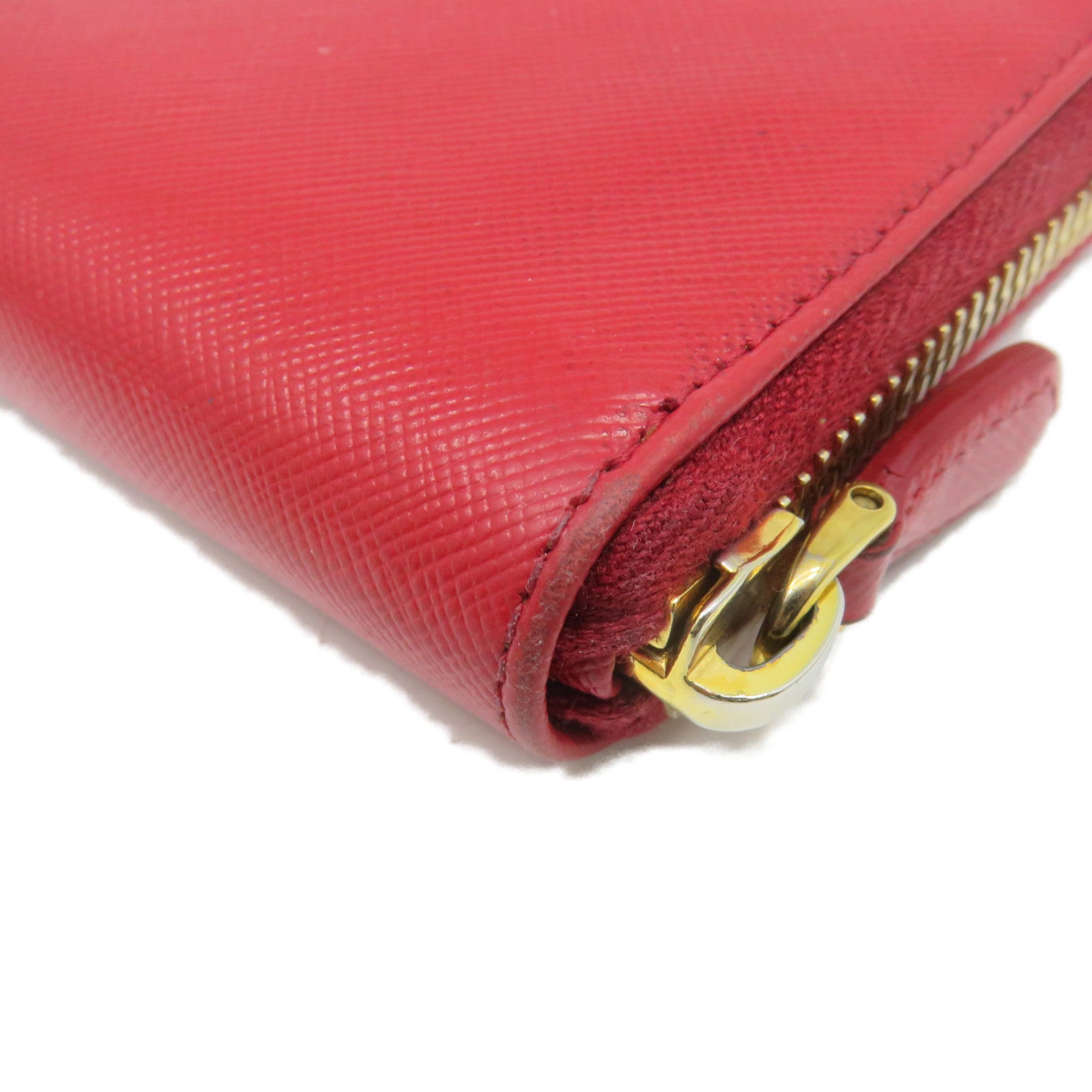 PRADA Saffiano皮革Long Zipper wallet拉链长钱包红色