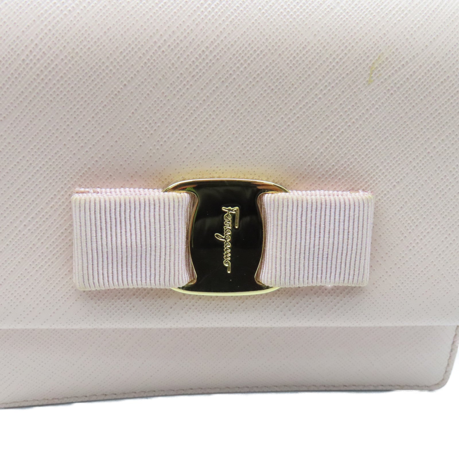 Salvatore Ferragamo 牛皮皮革Chain Shoulder金扣链带肩背袋粉红色