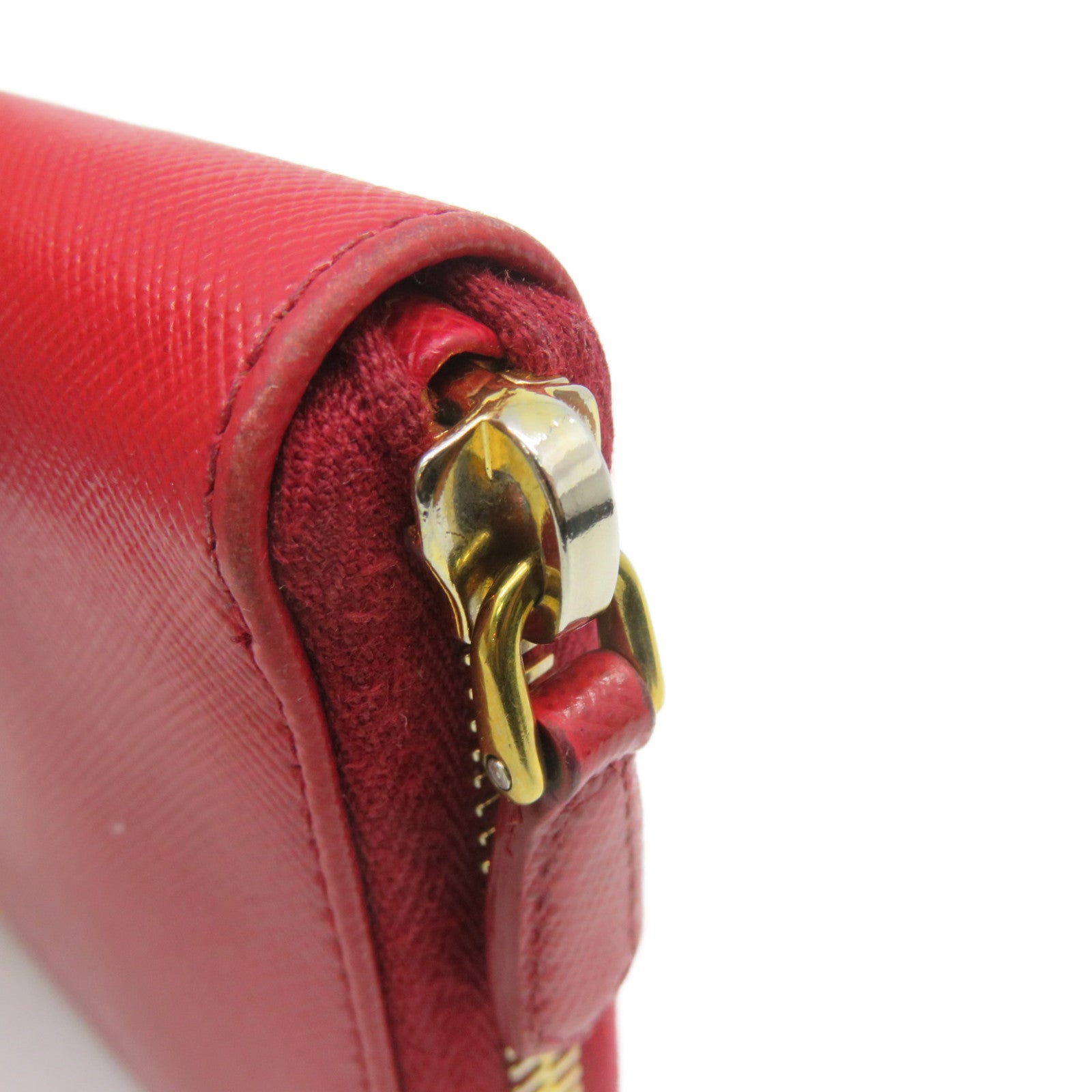 PRADA Saffiano皮革Long Zipper wallet拉链长钱包红色