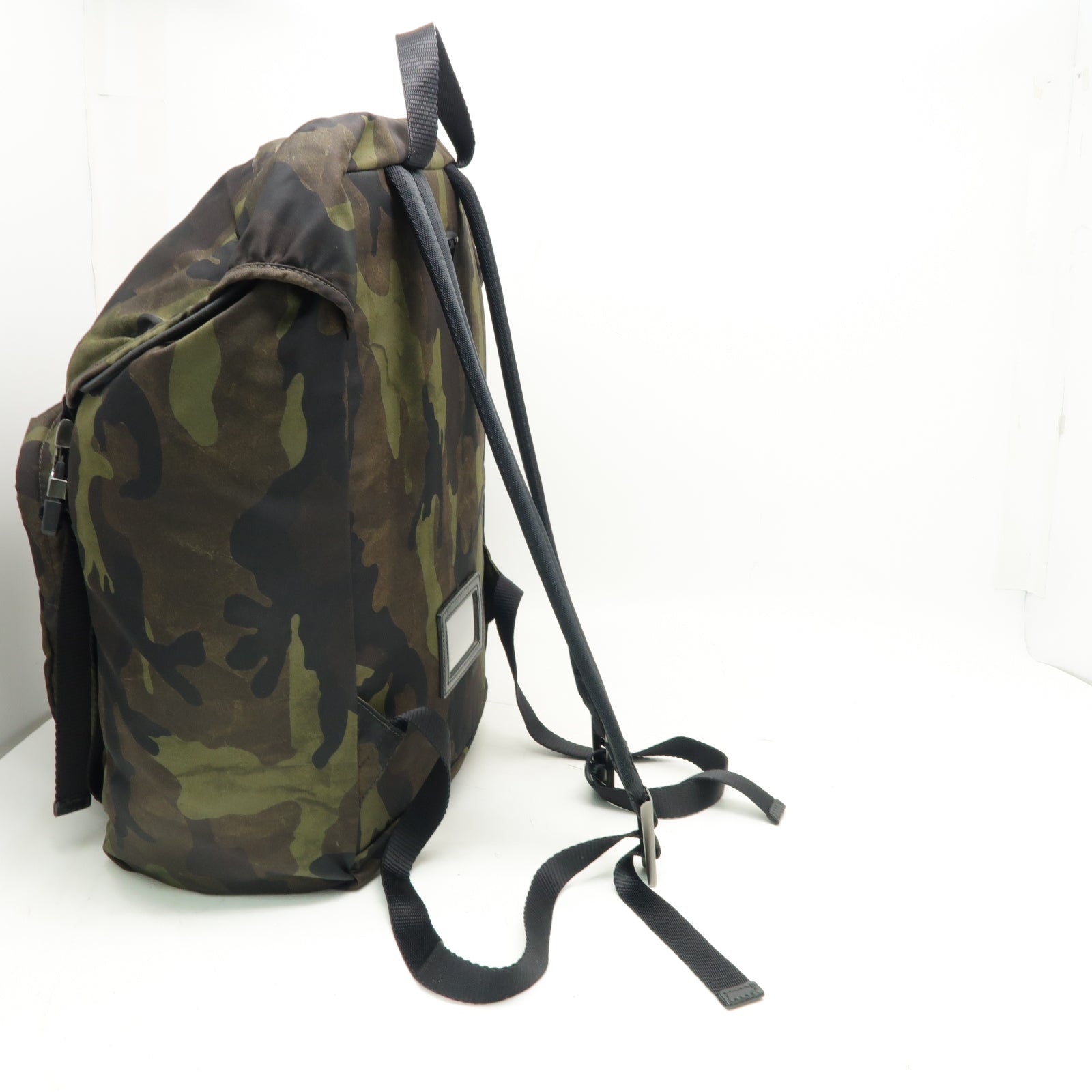 PRADA 尼龍Backpack銀扣背包卡其色