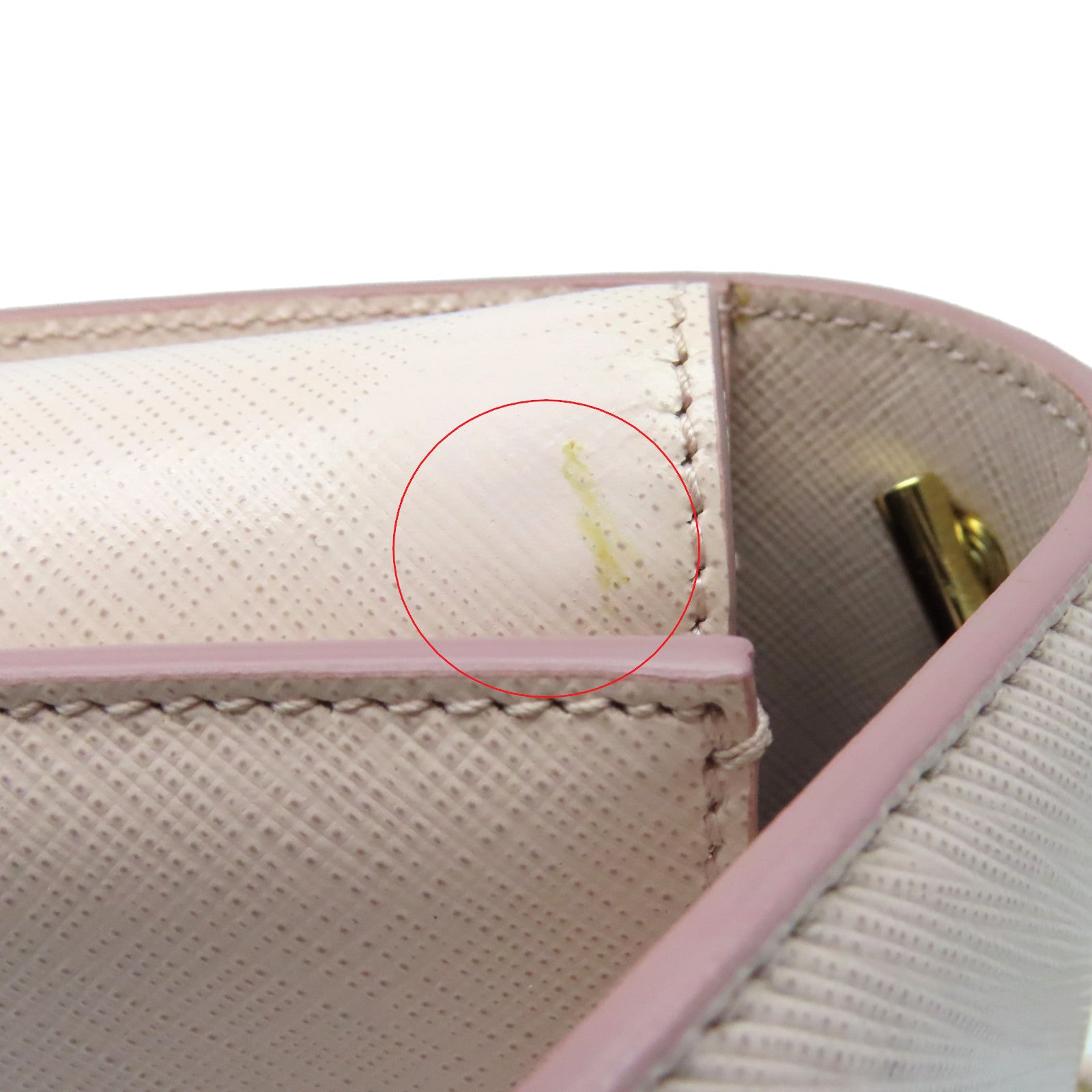 Salvatore Ferragamo 牛皮皮革Chain Shoulder金扣链带肩背袋粉红色