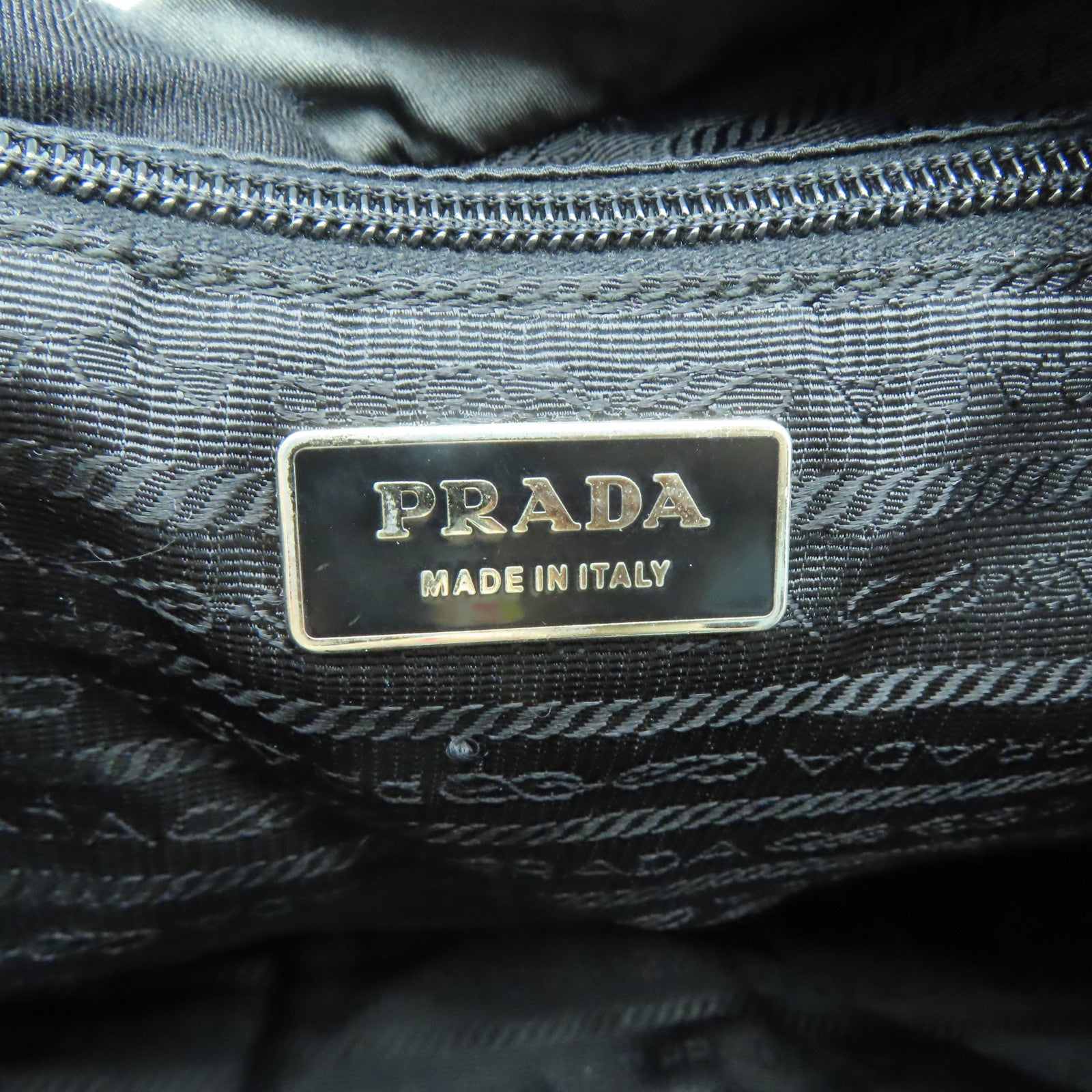 PRADA 尼龍Tote Bag銀扣手挽袋黑色