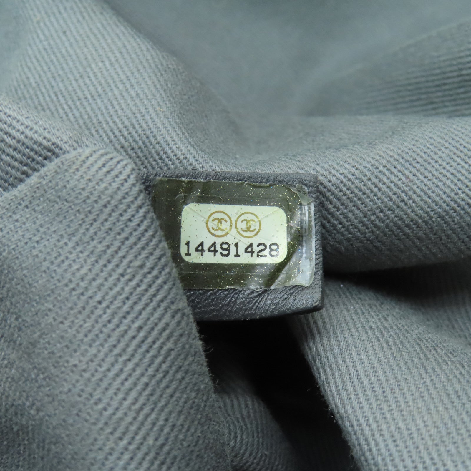 CHANEL 牛皮皮革Chain Shoulder銀扣鏈帶肩背袋黑色