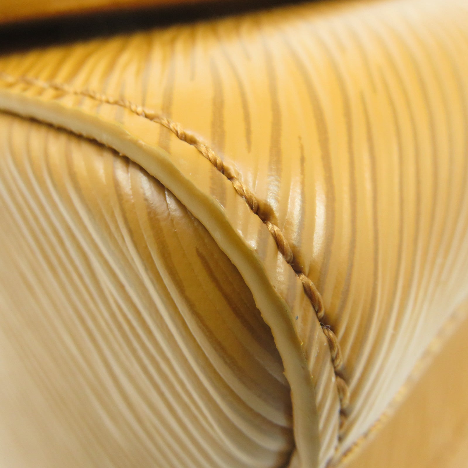 LOUIS VUITTON 【激減優惠】Epi Twist MM Shoulder Bag金扣鏈帶肩背袋黃色