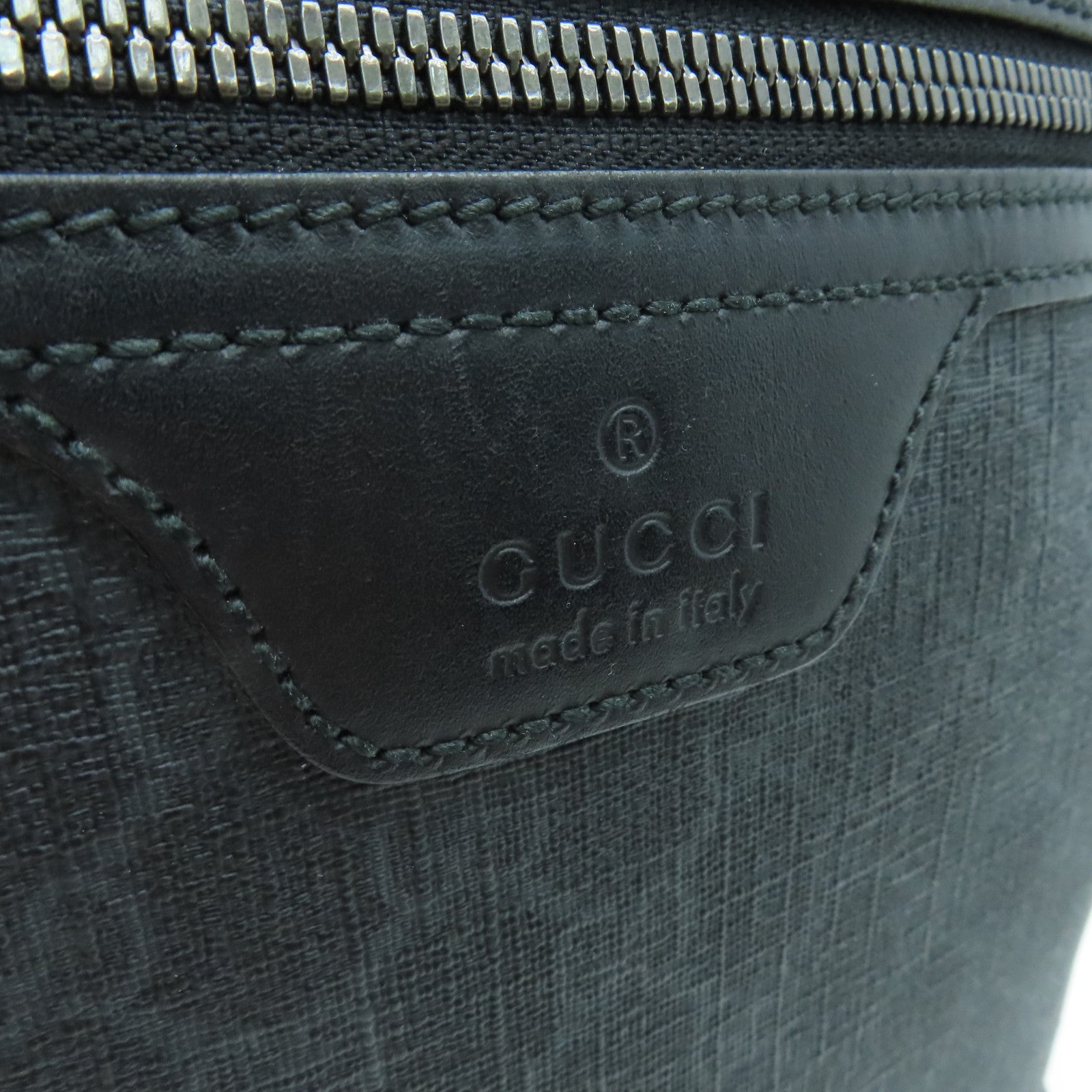 GUCCI 塗層帆布Shoulder Bag銀扣肩背袋黑色