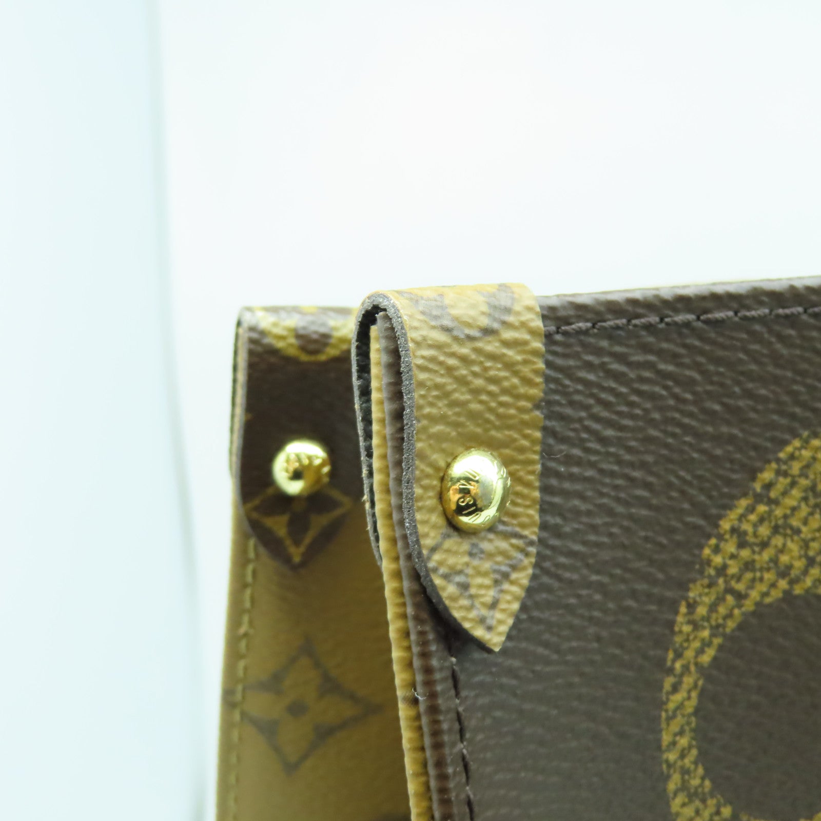 LOUIS VUITTON 【激減優惠】Monogram Giant Reverse On The Go GM金扣手挽肩背兩用袋啡色