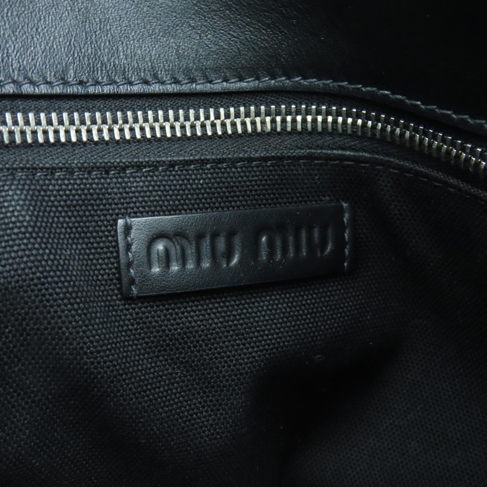 Miu Miu 牛皮皮革2way Shoulder Bag银扣手挽肩背两用袋黑色
