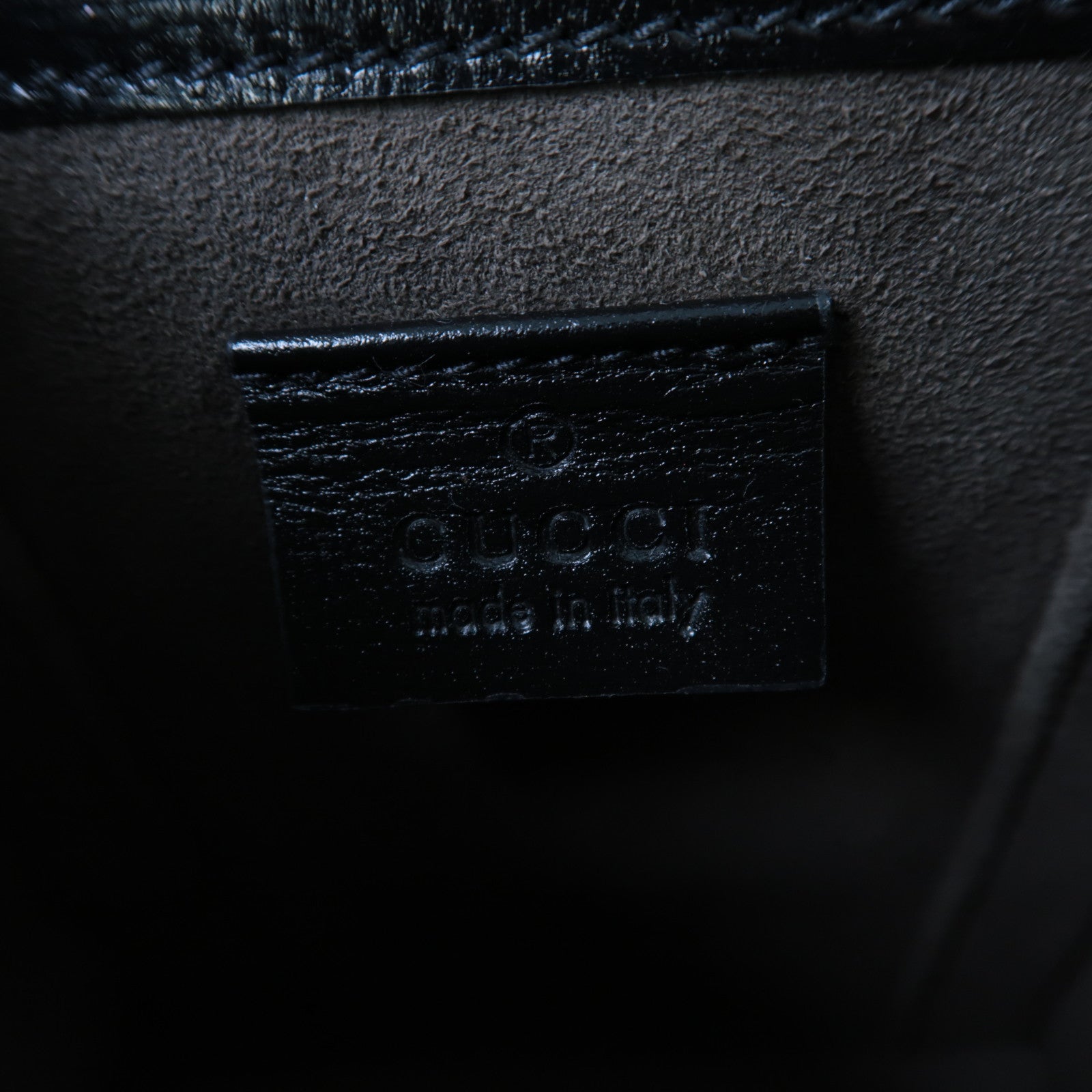 GUCCI 塗層帆布GG SUPREME銀扣肩背袋黑色