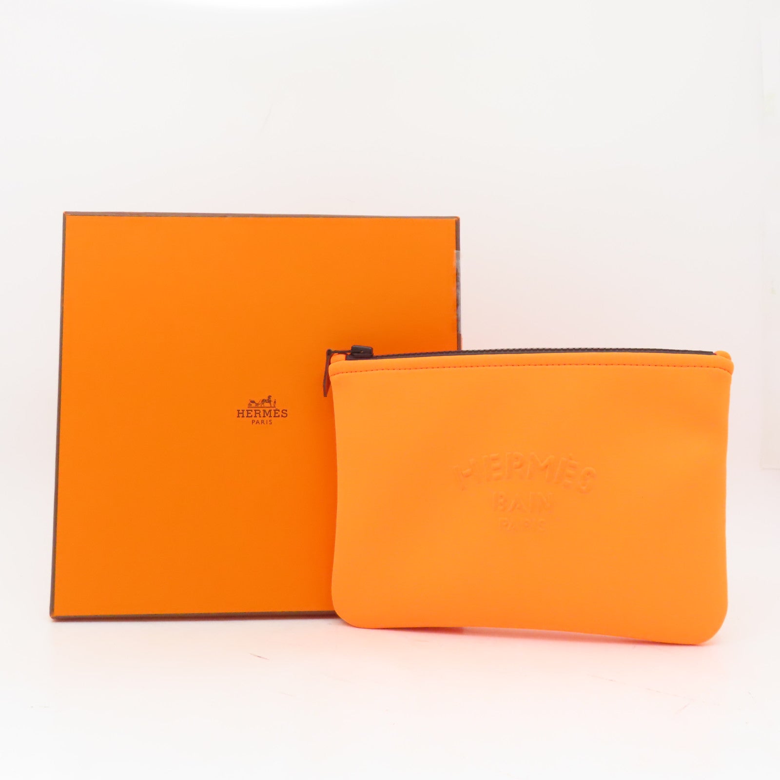 HERMES 尼龍Neobain黑扣小袋橙色