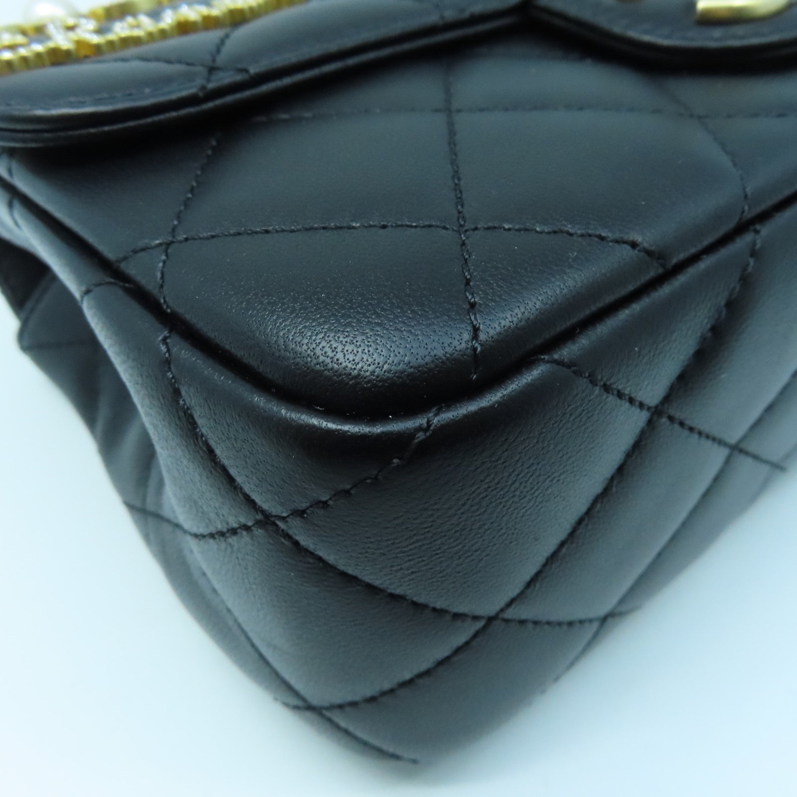 CHANEL Diamond Sheepskin Leather Pearl Hairpin Badge Chain Shoulder Bag Black