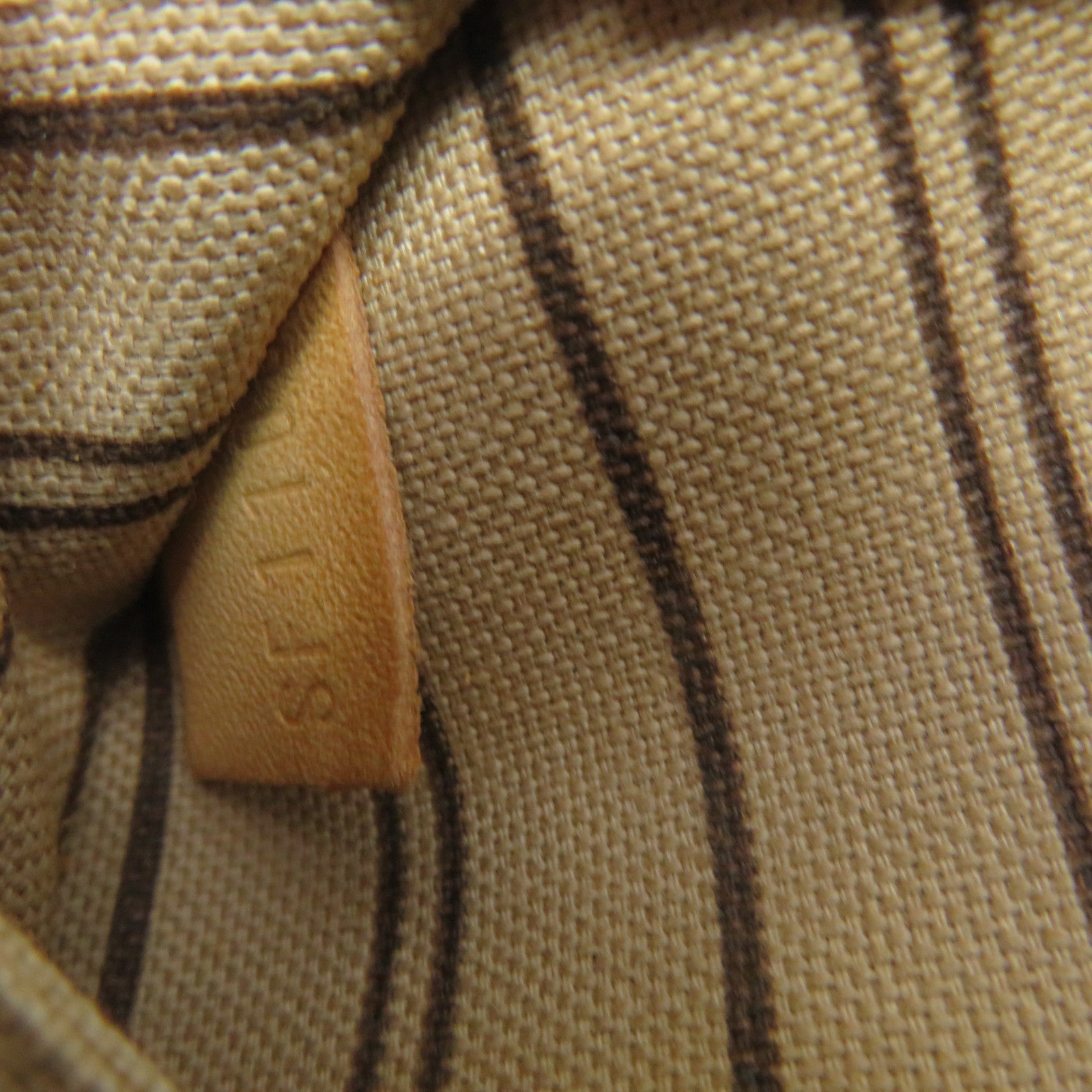 LOUIS VUITTON Monogram Neverfull MM Shoulder Bag肩背袋啡色