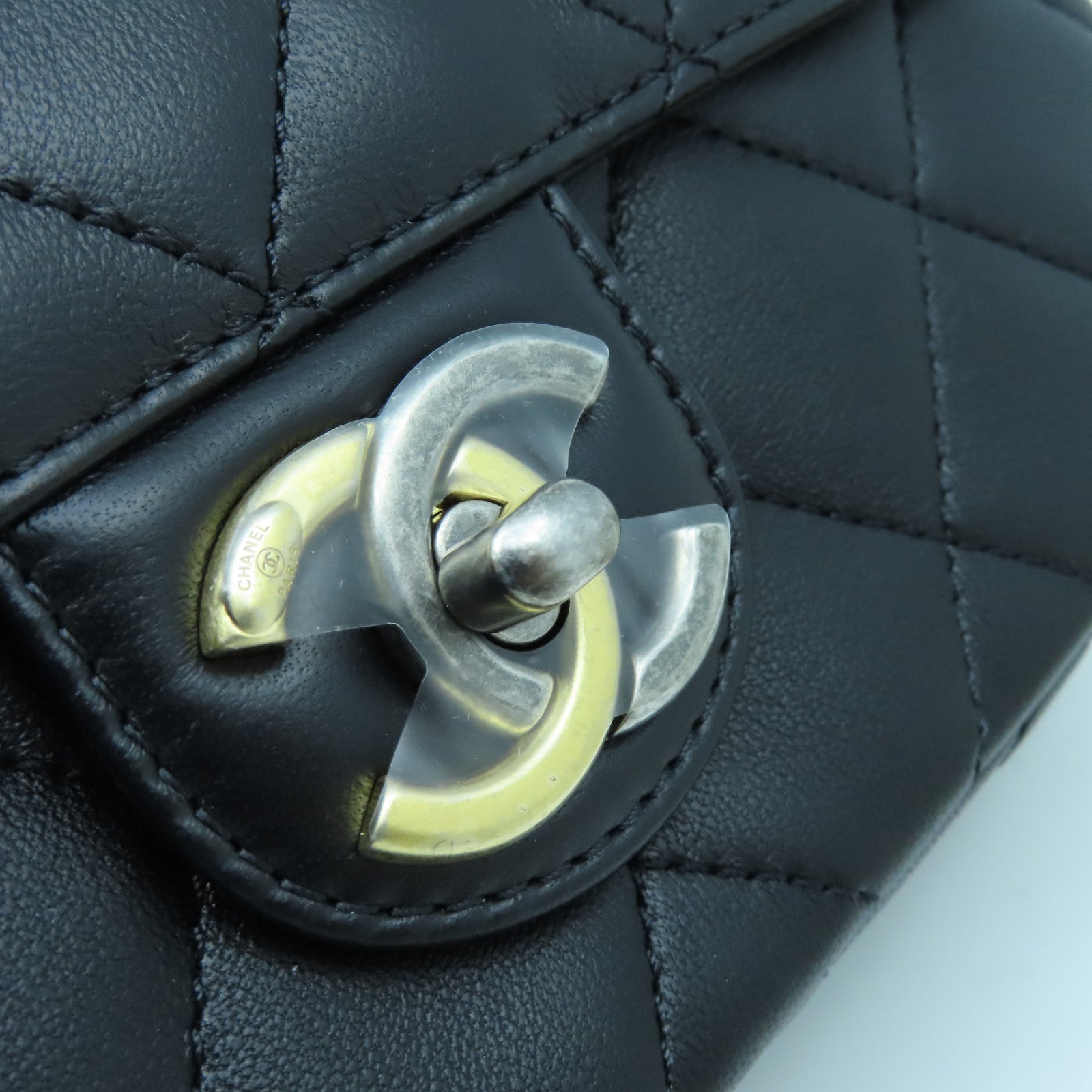 CHANEL Diamond Sheepskin Leather Pearl Hairpin Badge Chain Shoulder Bag Black