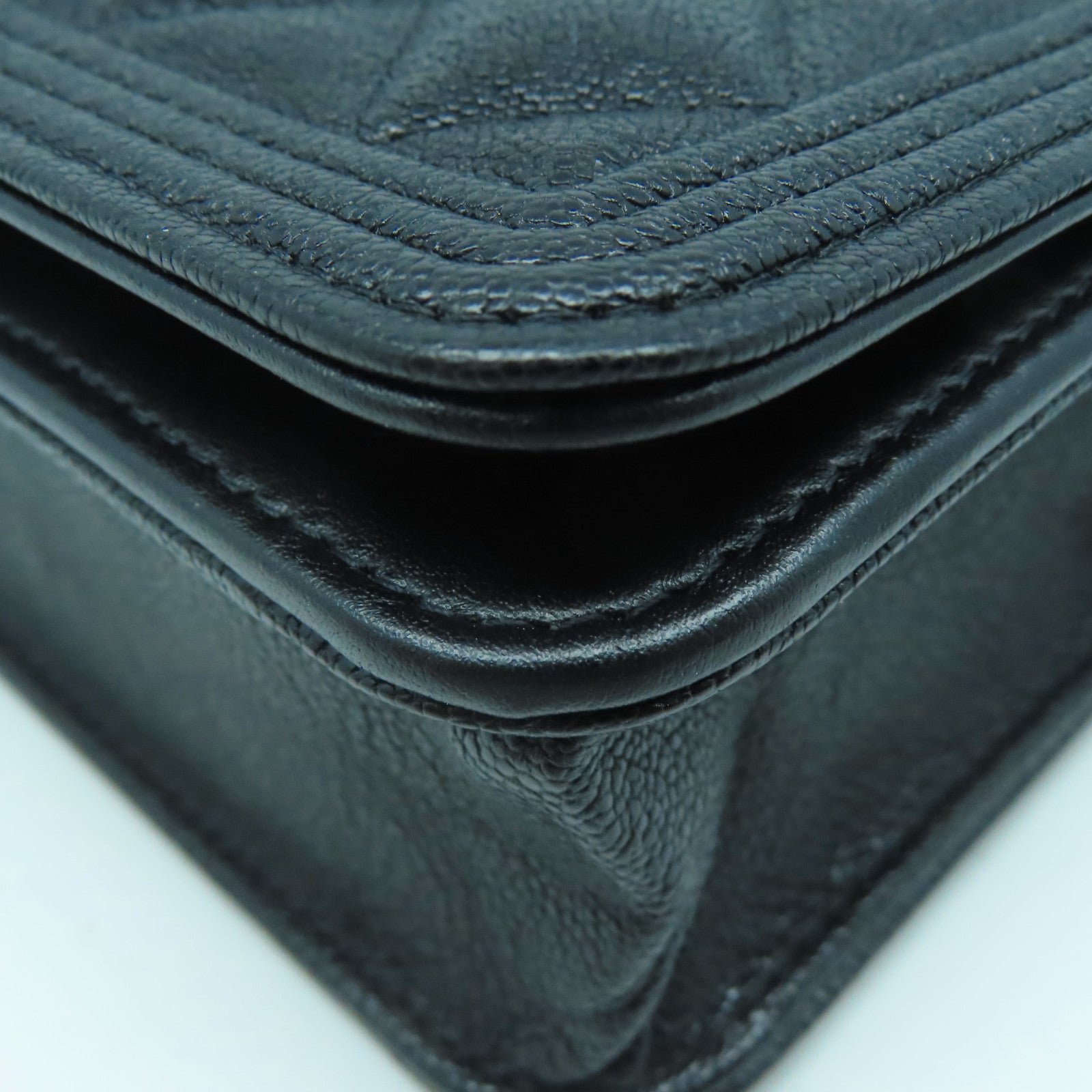 CHANEL 菱格牛皮皮革Boy Chanel Woc金扣肩背袋黑色