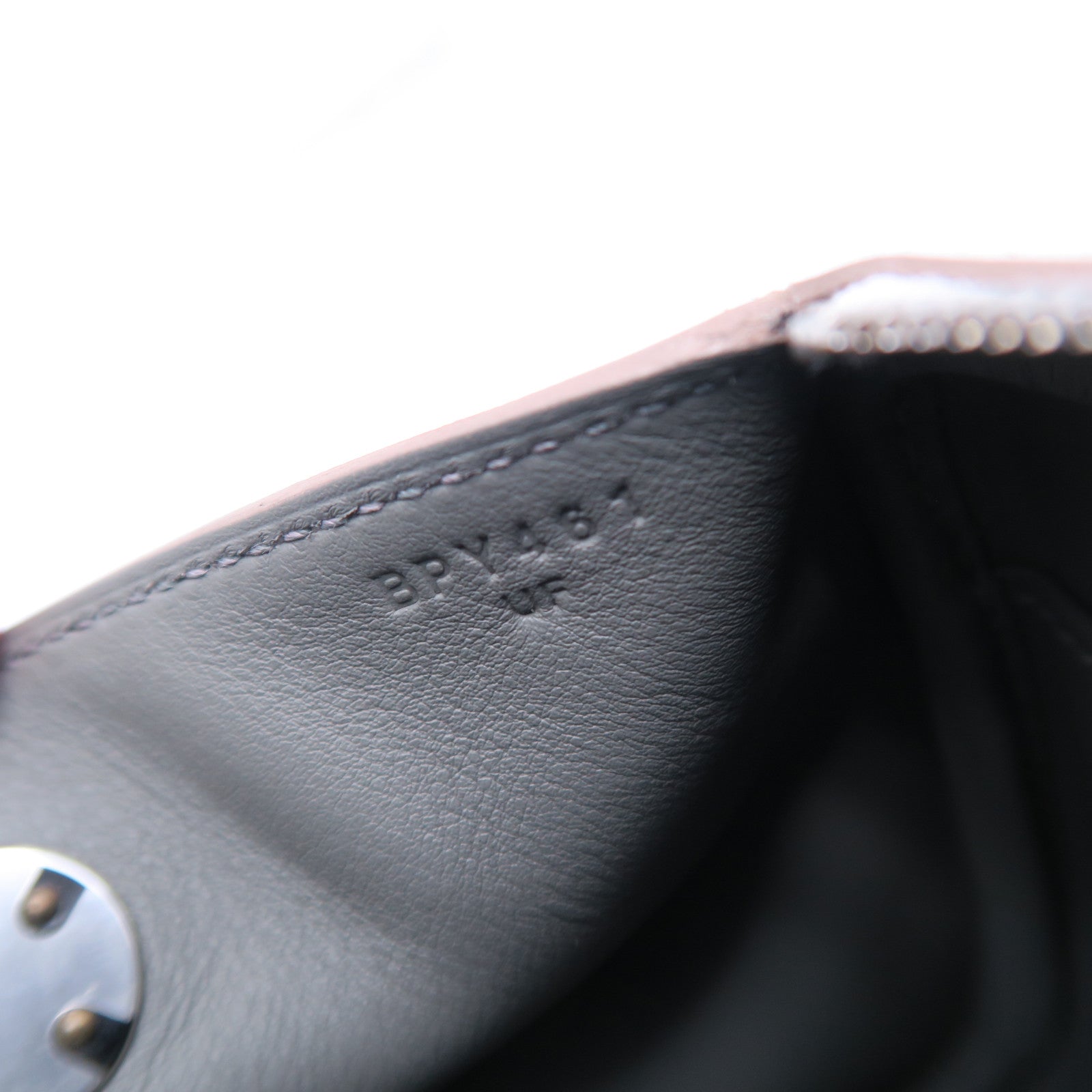 HERMES Swift皮革Mini Lindy銀扣手挽肩背兩用袋Gris Pale奶灰色