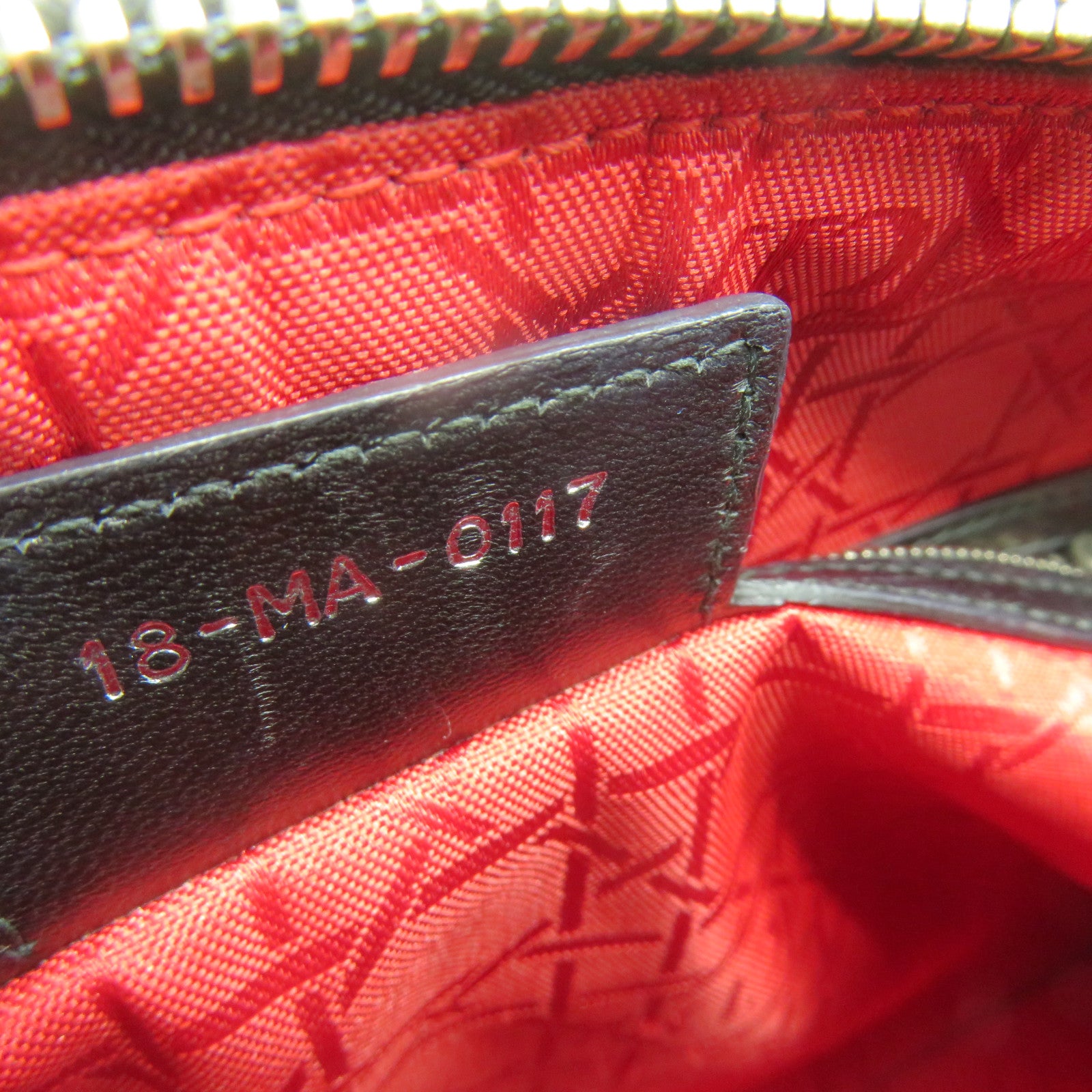 Dior 牛皮皮革Lady Dior 2 Way Handbag手挽肩背两用袋黑色