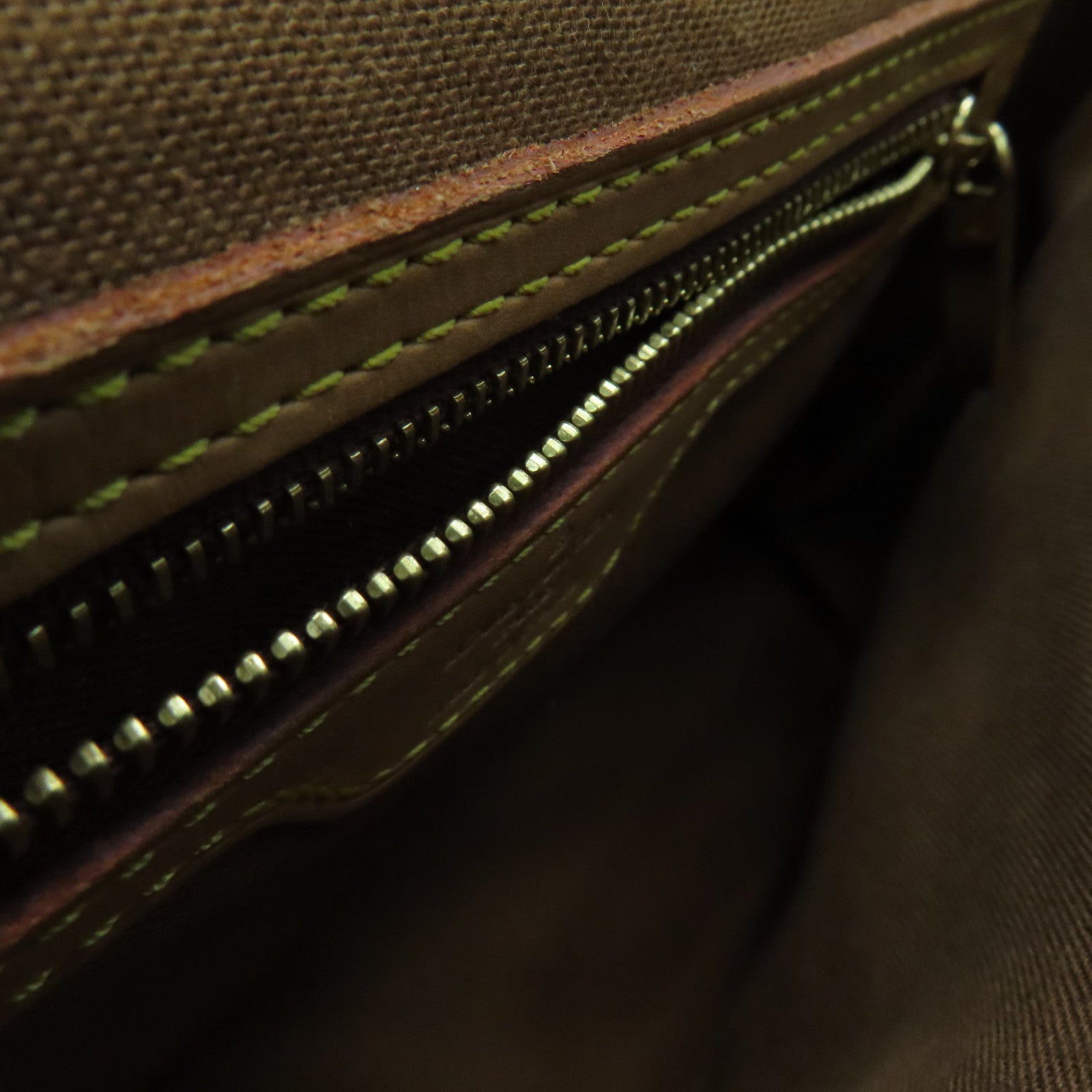 LOUIS VUITTON Monogram Mini Looping手挽袋/肩背背袋啡色
