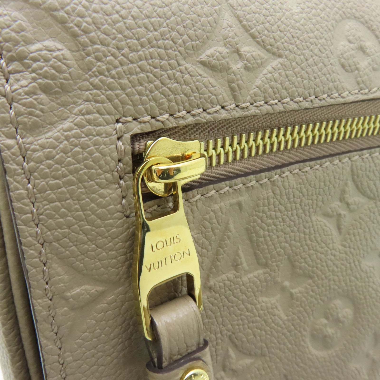 LOUIS VUITTON Monogram Empreinte Pochette Metis金扣手挽肩背兩用袋米色