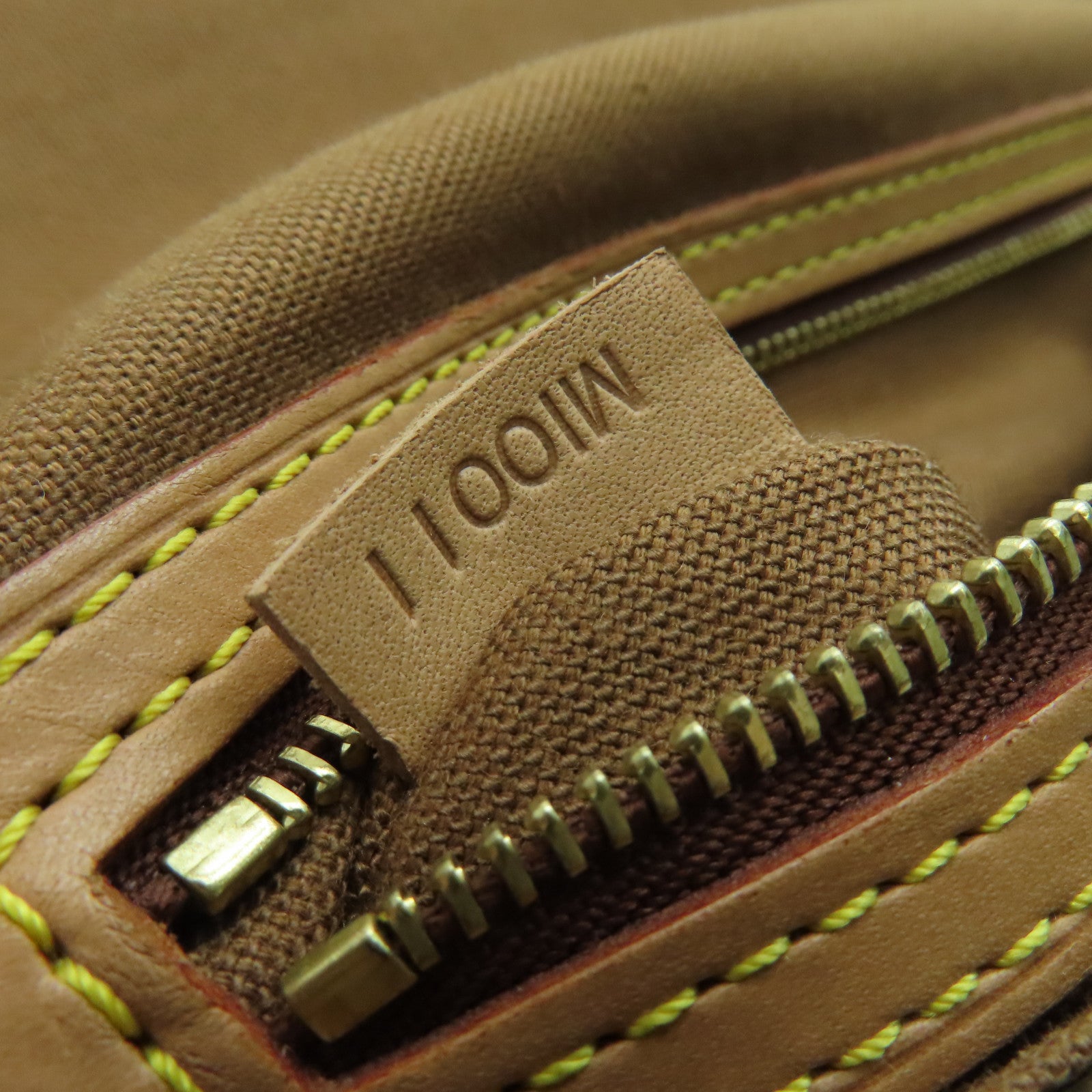 LOUIS VUITTON Monogram Mini Looping手挽袋/肩背背袋啡色