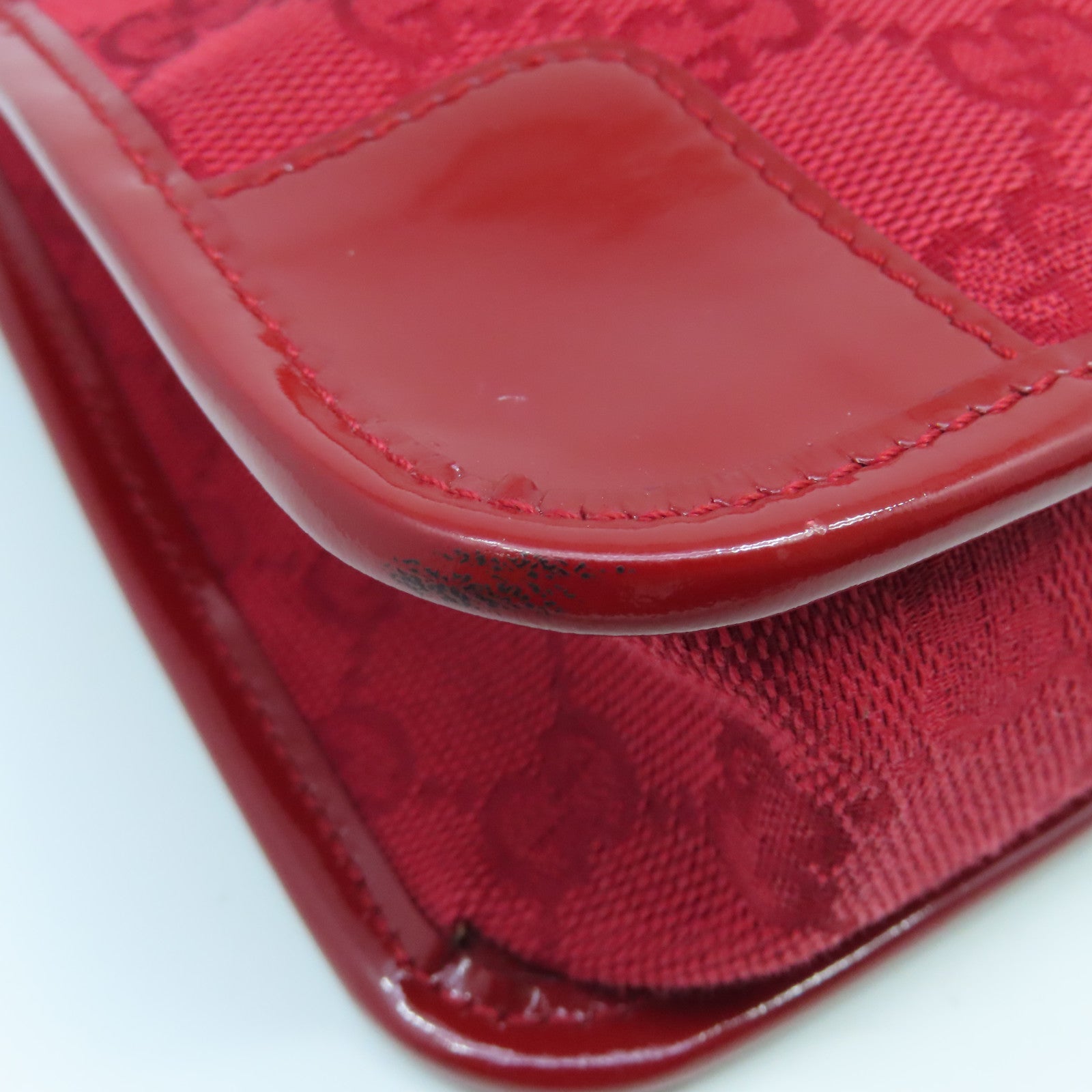 GUCCI Canvas / Patent Leather Shoulder Bag Gold Buckle Shoulder Bag Red