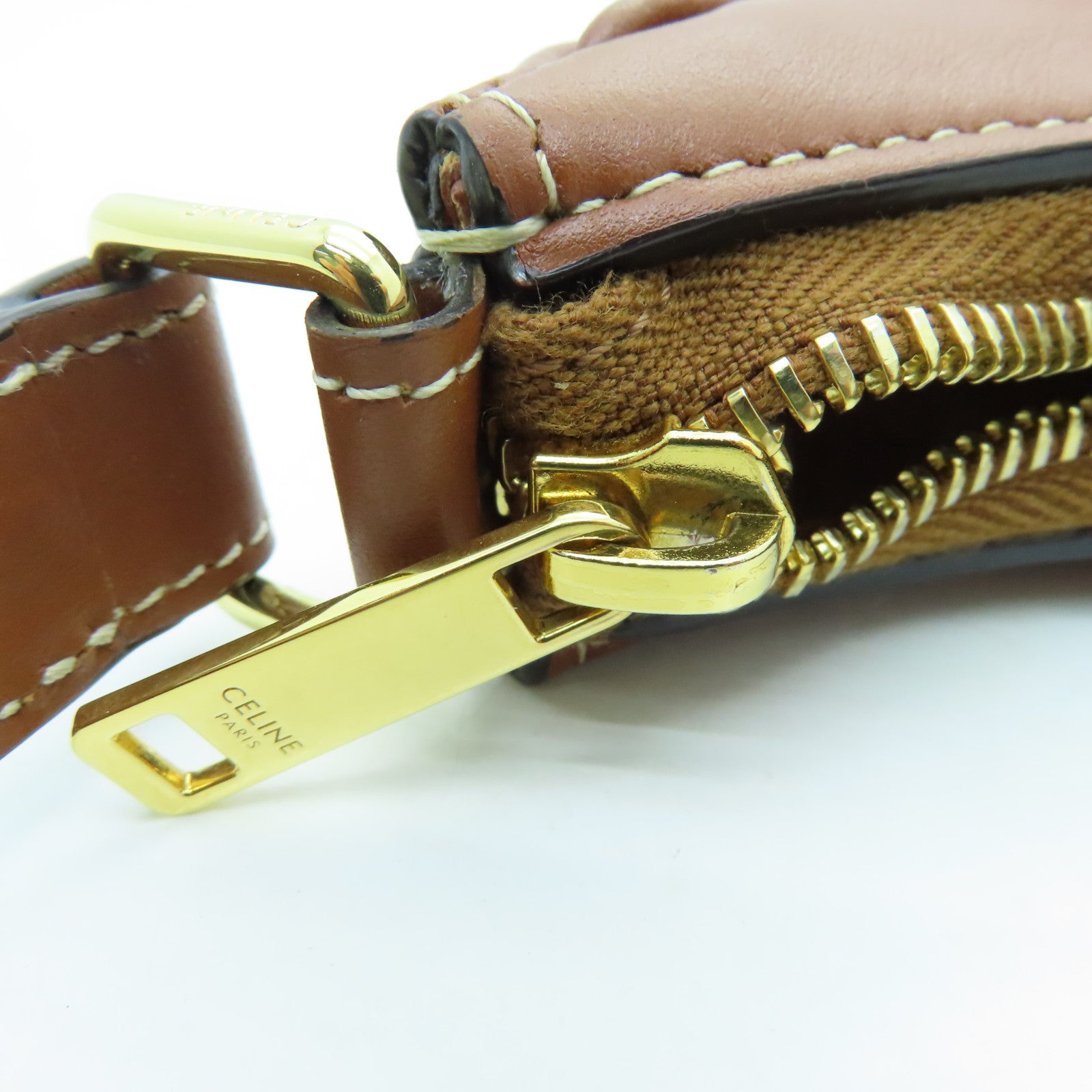 CELINE 牛皮皮革AVA金扣肩背袋啡色