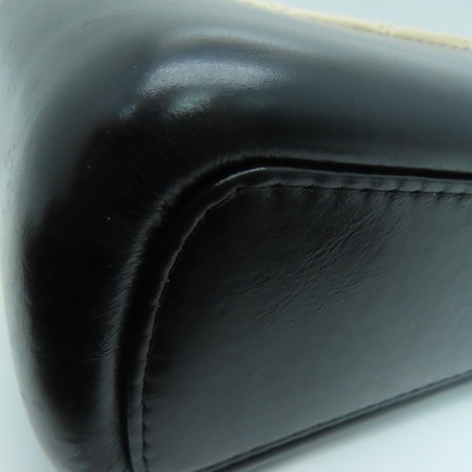 CHANEL 【激減優惠】牛皮皮革Cabrielle Shoulder Bag銀扣肩背袋米色黑色