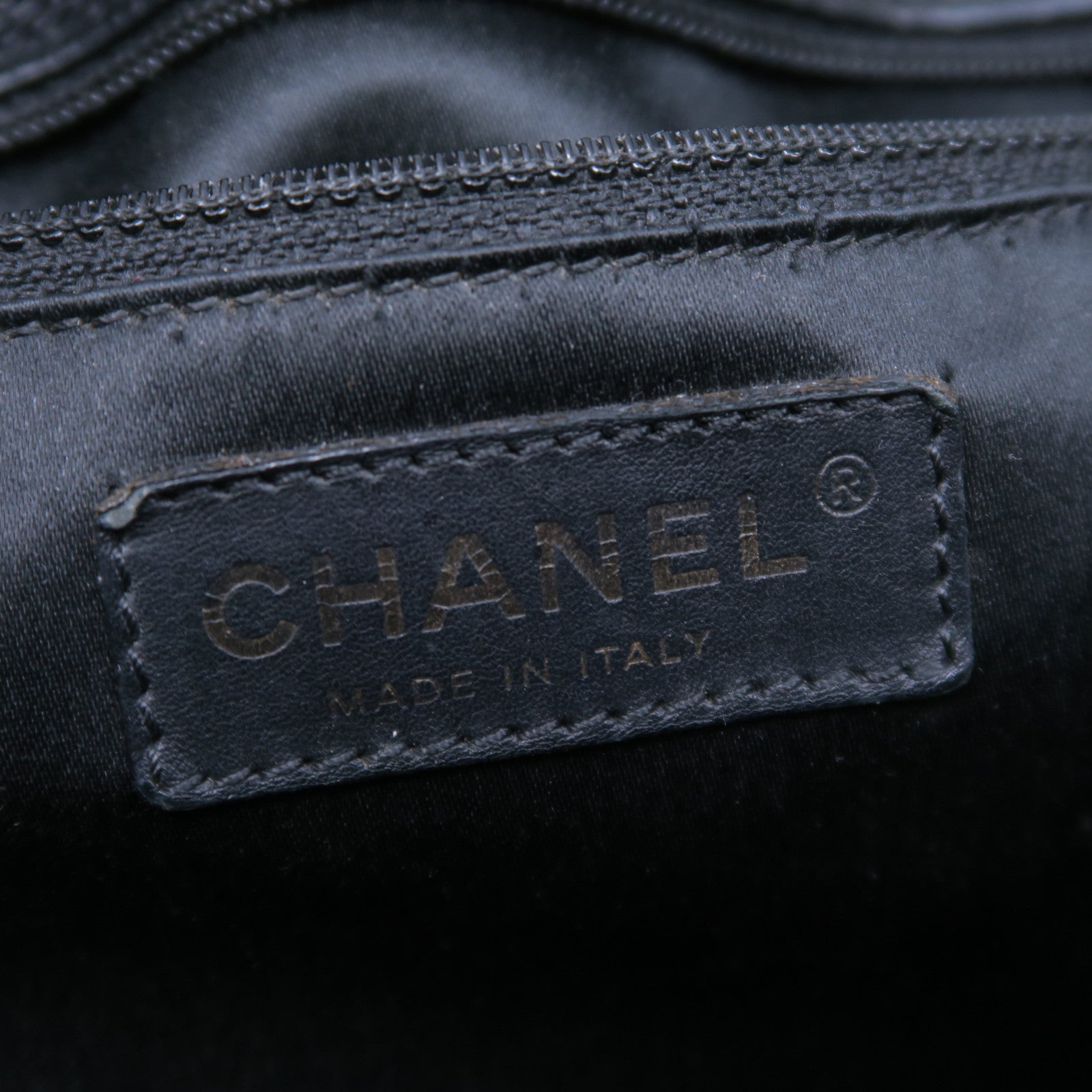 CHANEL 菱格Caviar皮革PST Petite Shopping Tote Bag金扣鏈帶肩背袋黑色