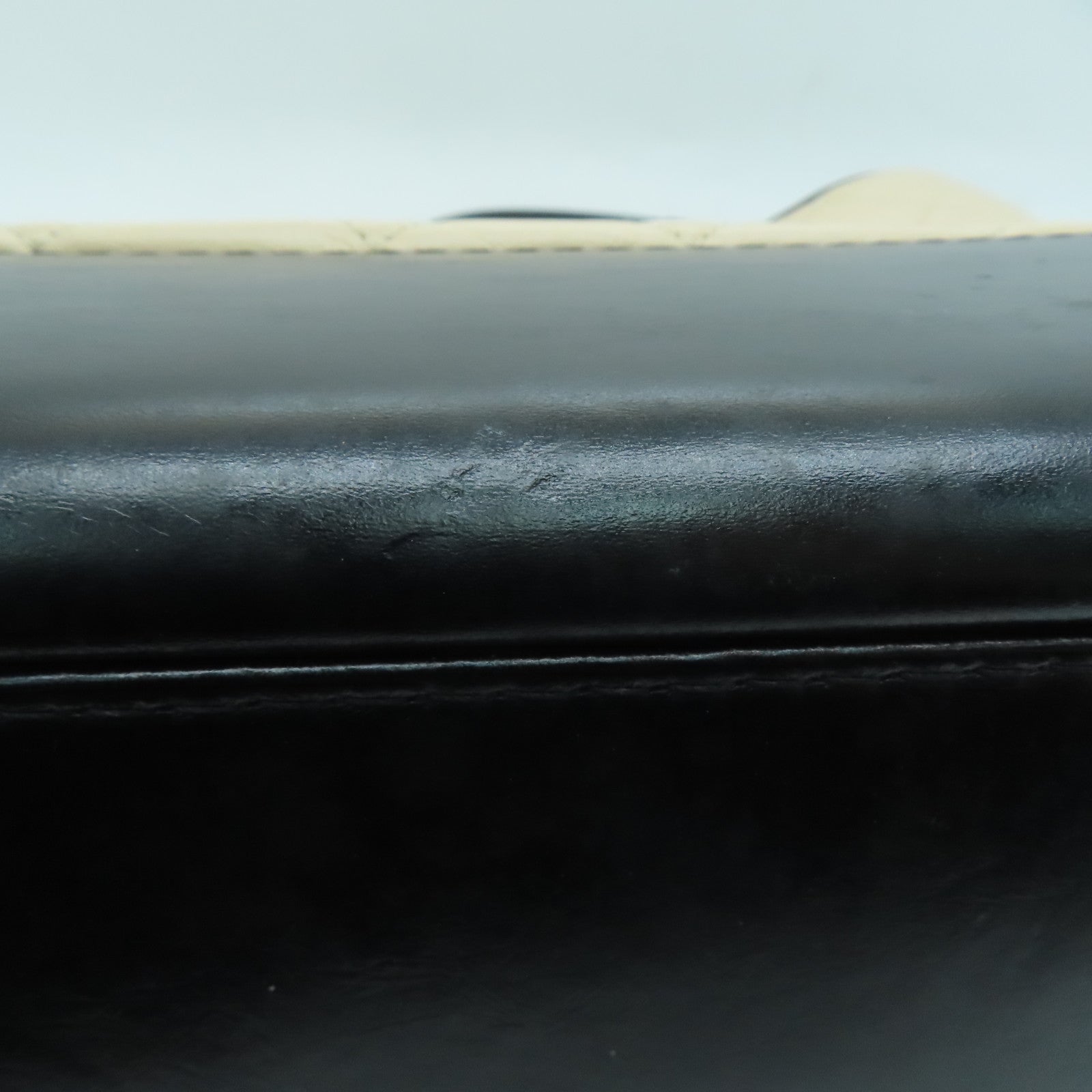 CHANEL 【激減優惠】牛皮皮革Cabrielle Shoulder Bag銀扣肩背袋米色黑色