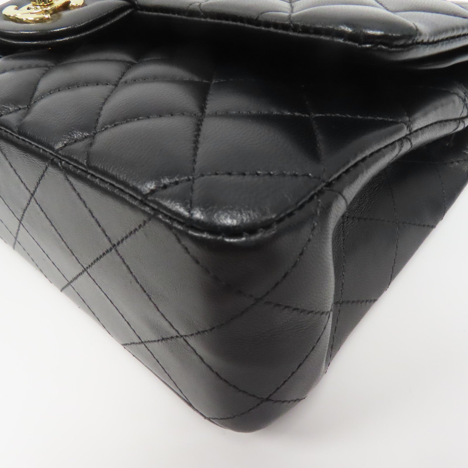 CHANEL 菱格羊皮皮革Classic 25金扣鏈帶肩背袋黑色