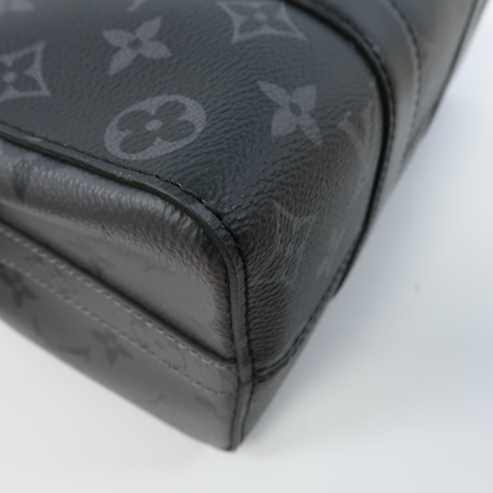 LOUIS VUITTON Monogram Eclipse City Keepall銀扣手挽肩背兩用袋黑色/灰色