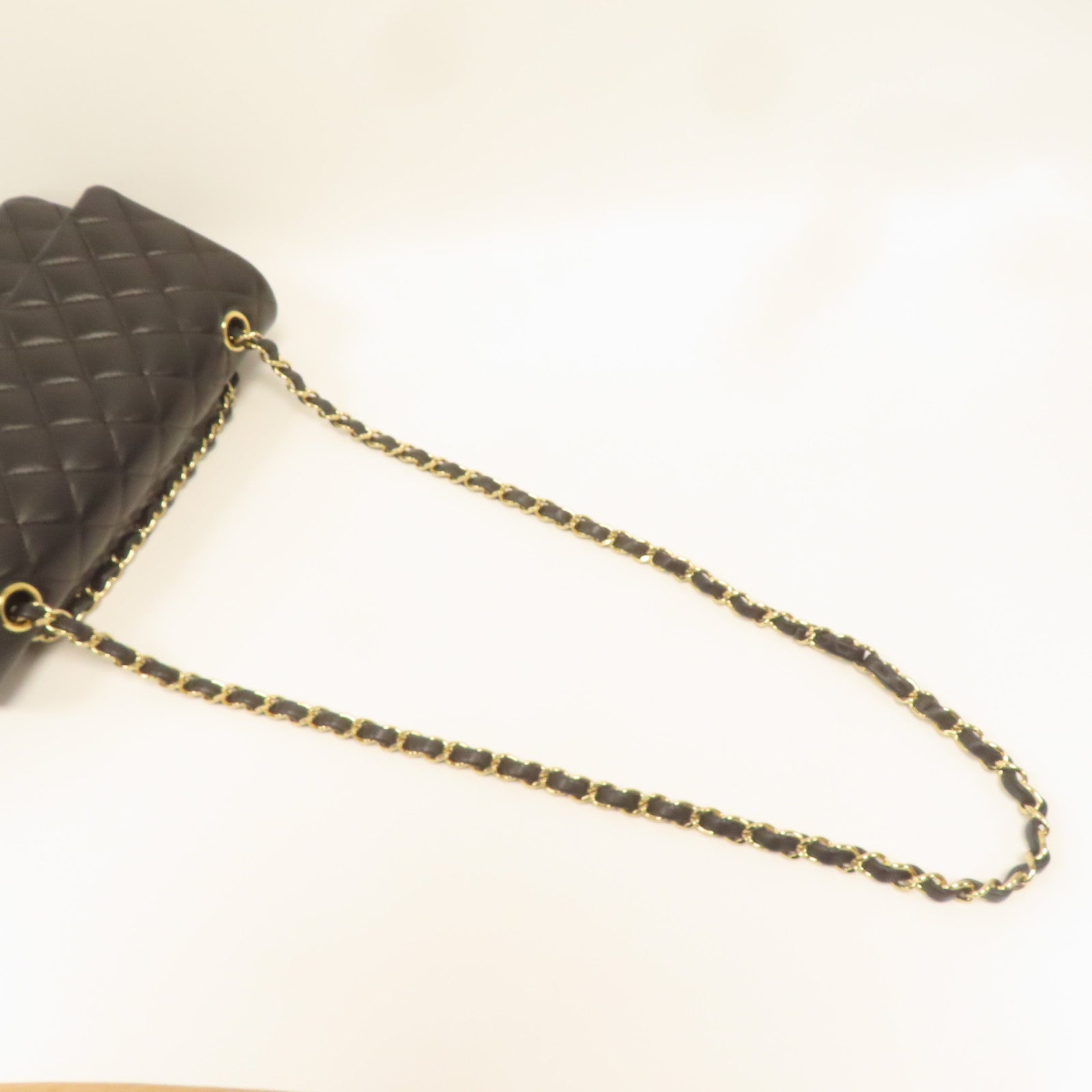CHANEL 菱格羊皮皮革Classic 25金扣鏈帶肩背袋黑色