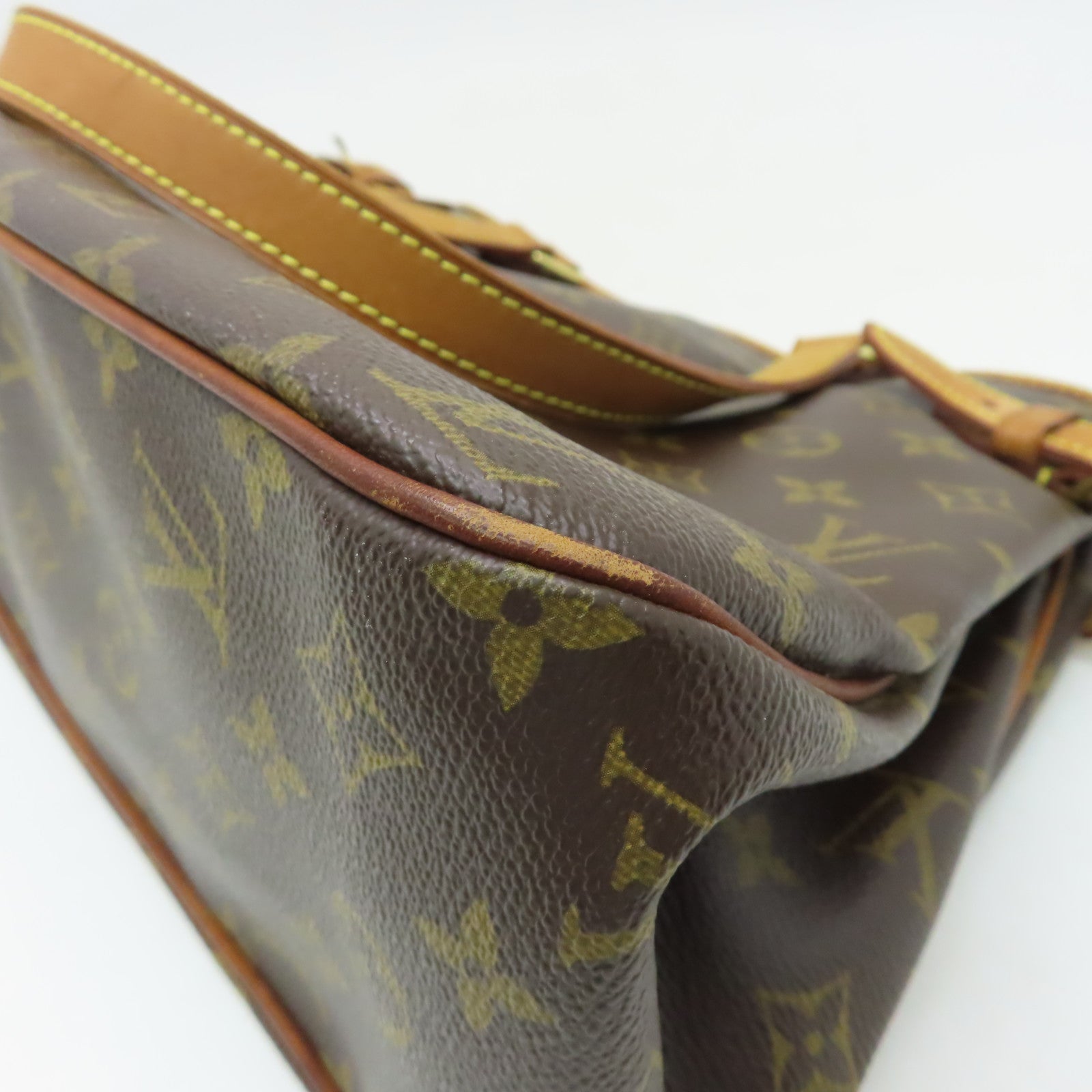LOUIS VUITTON Monogram Batignolles Horizontal金扣肩背袋啡色