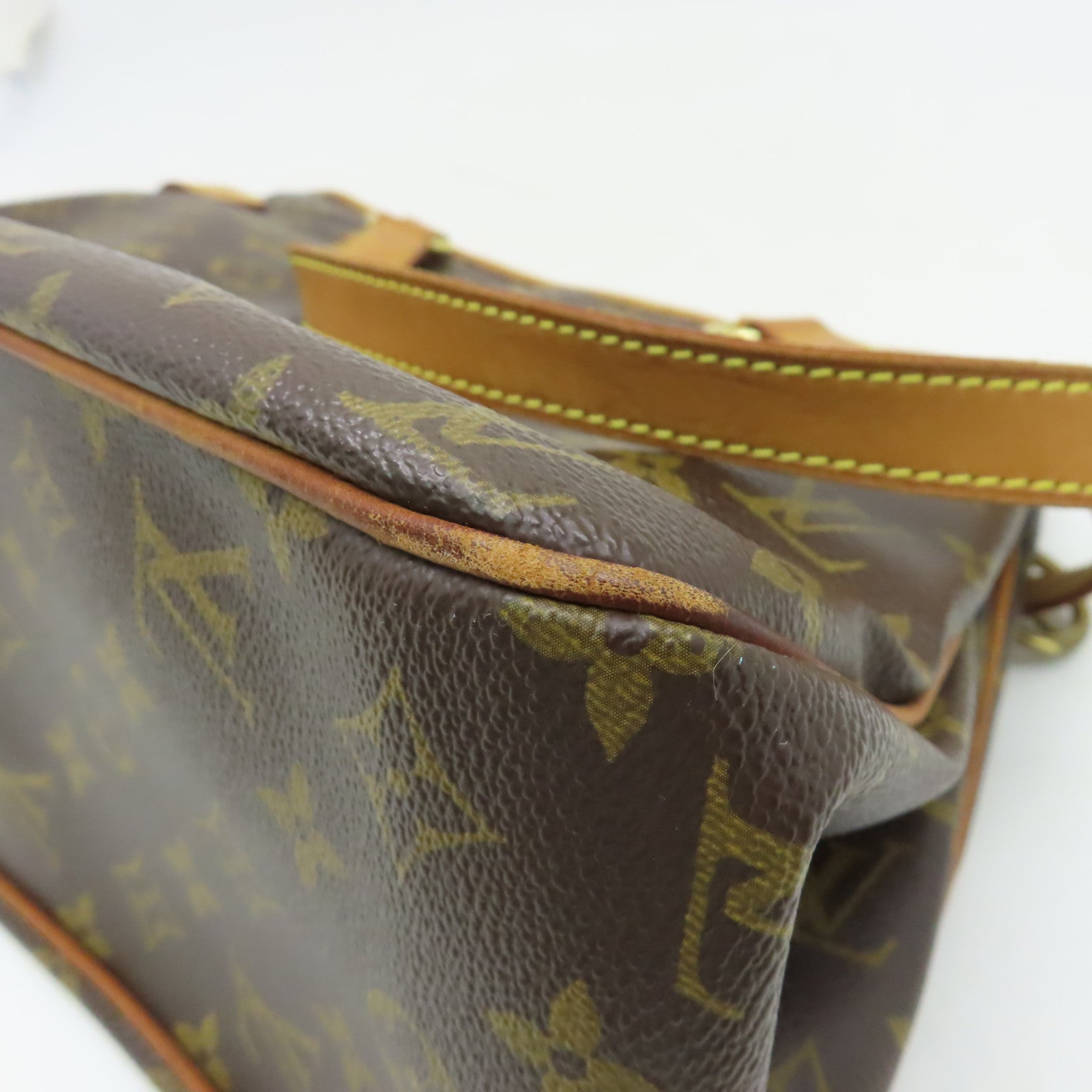 LOUIS VUITTON Monogram Batignolles Horizontal金扣肩背袋啡色