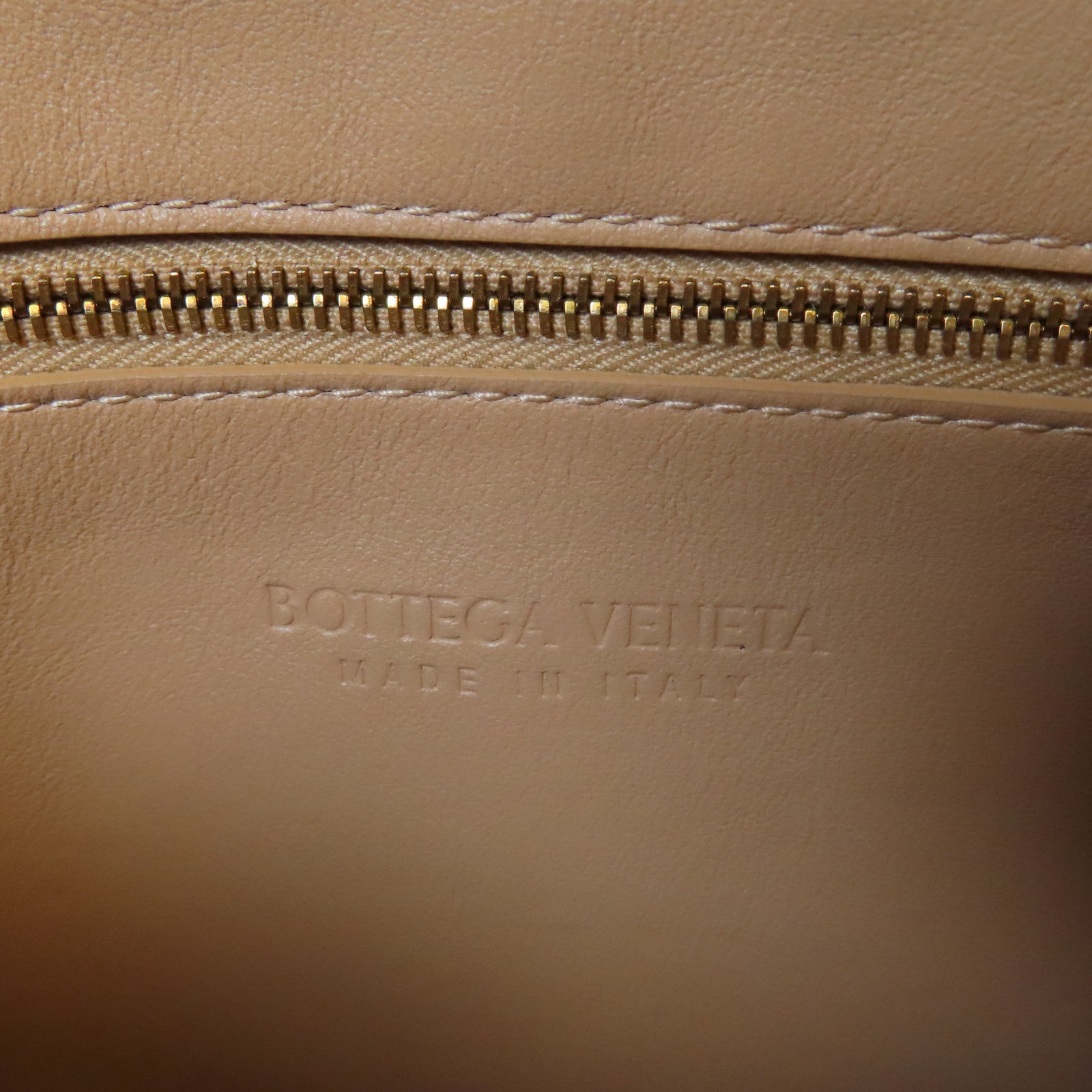BOTTEGA VENETA 織紋皮革Shoulder Bag金扣肩背袋米色