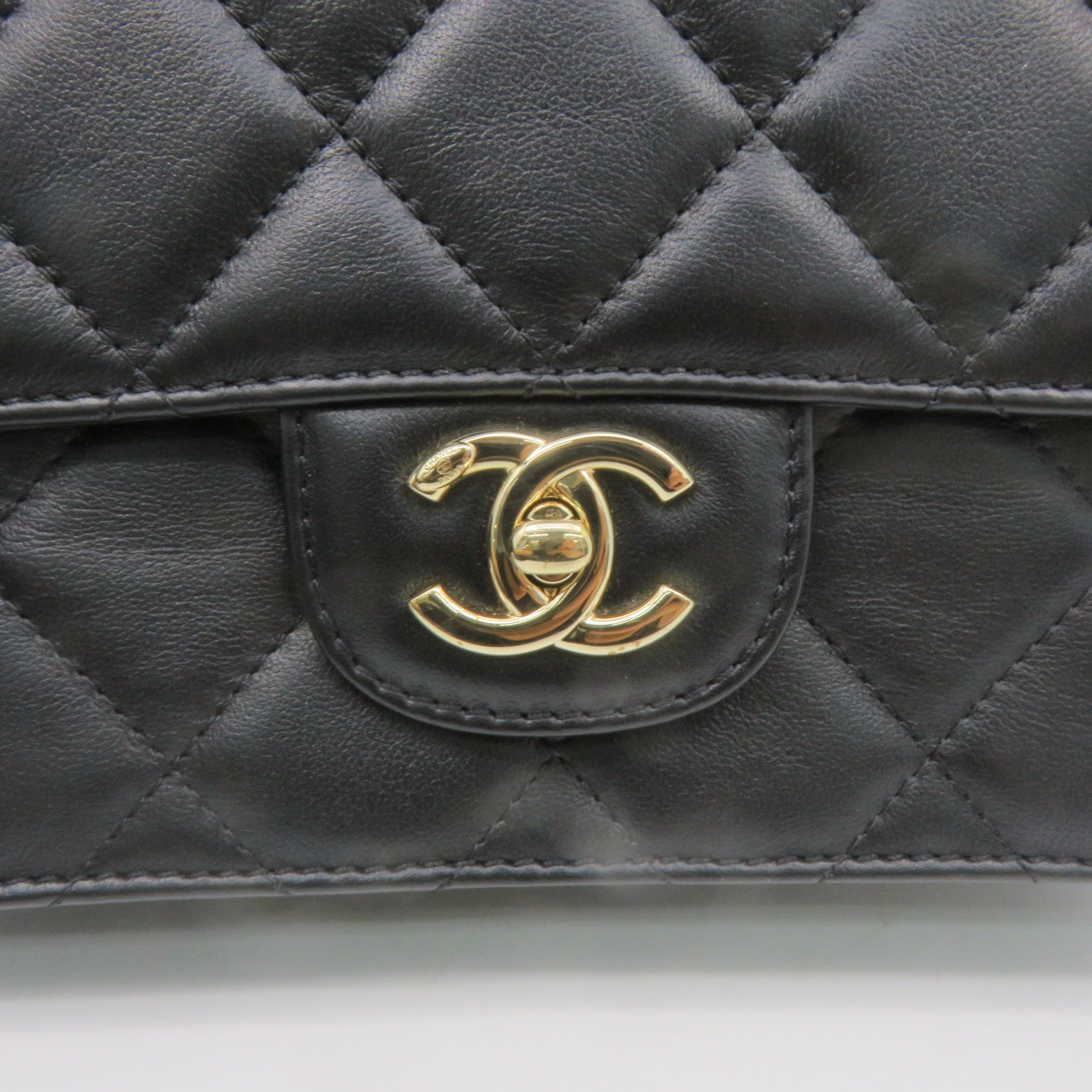 CHANEL 菱格羊皮皮革Chain Shoulder金扣鏈帶肩背袋肩背袋黑色