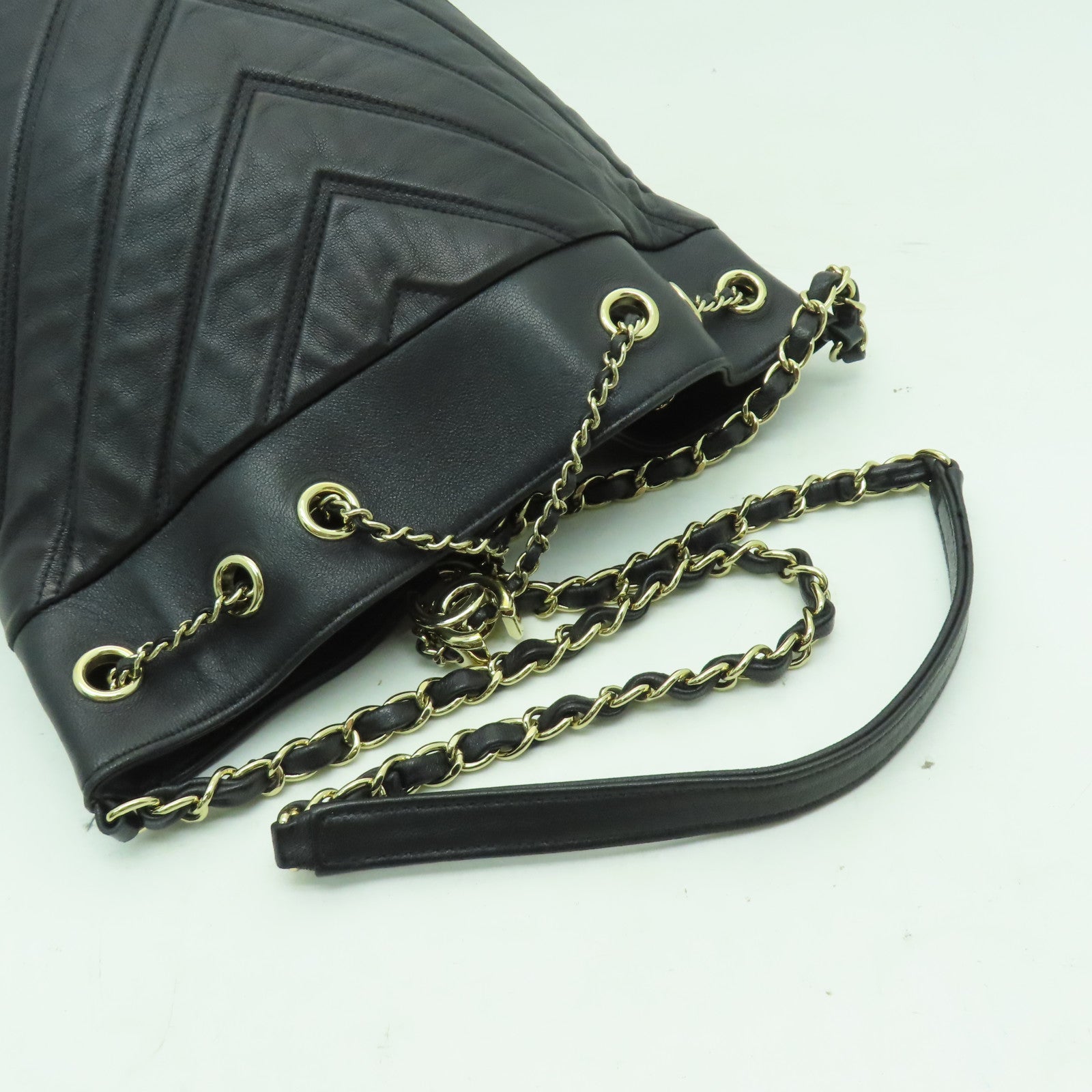 CHANEL 羊皮皮革Shoulder Bag金扣肩背袋黑色