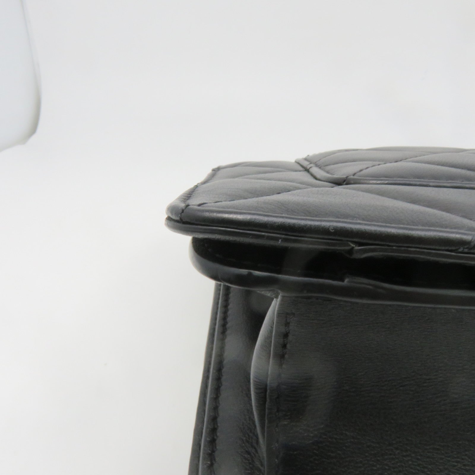 CHANEL 菱格羊皮皮革Chain Shoulder金扣鏈帶肩背袋肩背袋黑色