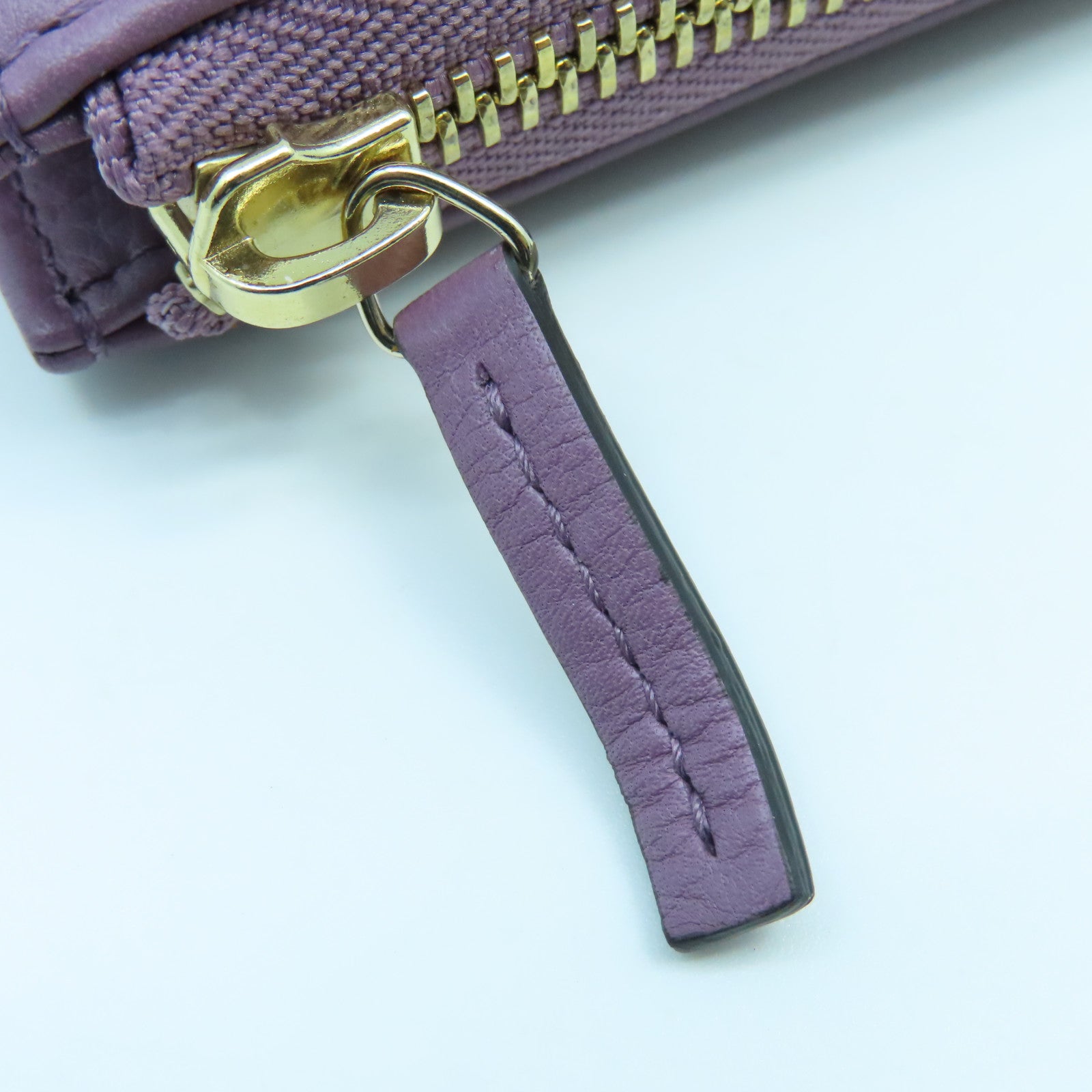 GUCCI Cowhide Leather Key Case 6 Gold Buckle Long Wallet Purple