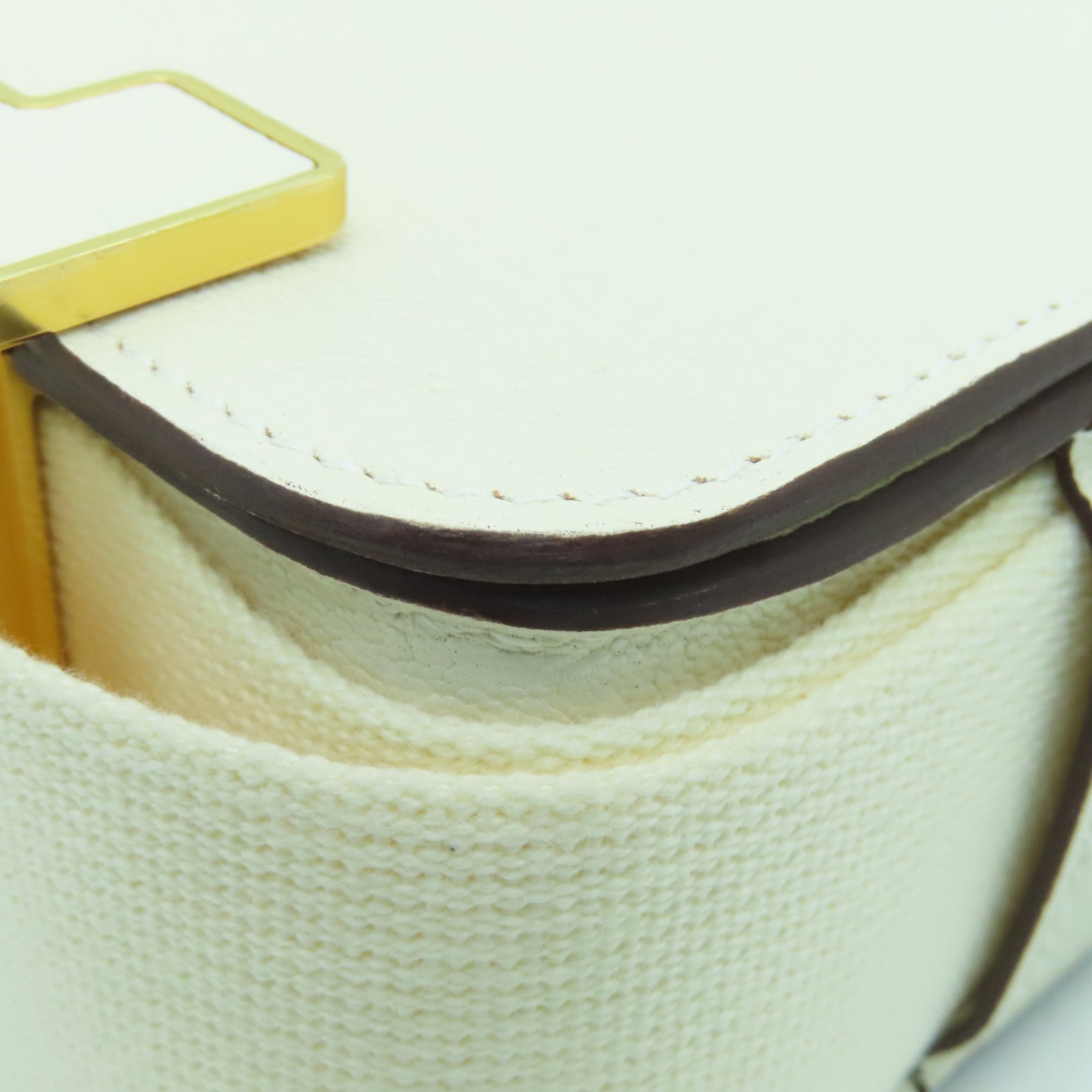 HERMES Chevre皮革Geta金扣肩背袋Nata白色