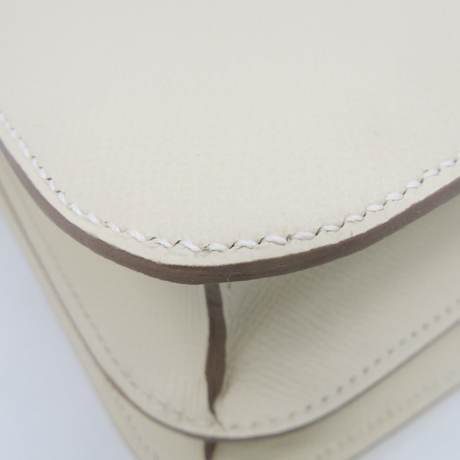 HERMES Epsom Leather Constance 24 Silver Buckle Chain Shoulder Bag White