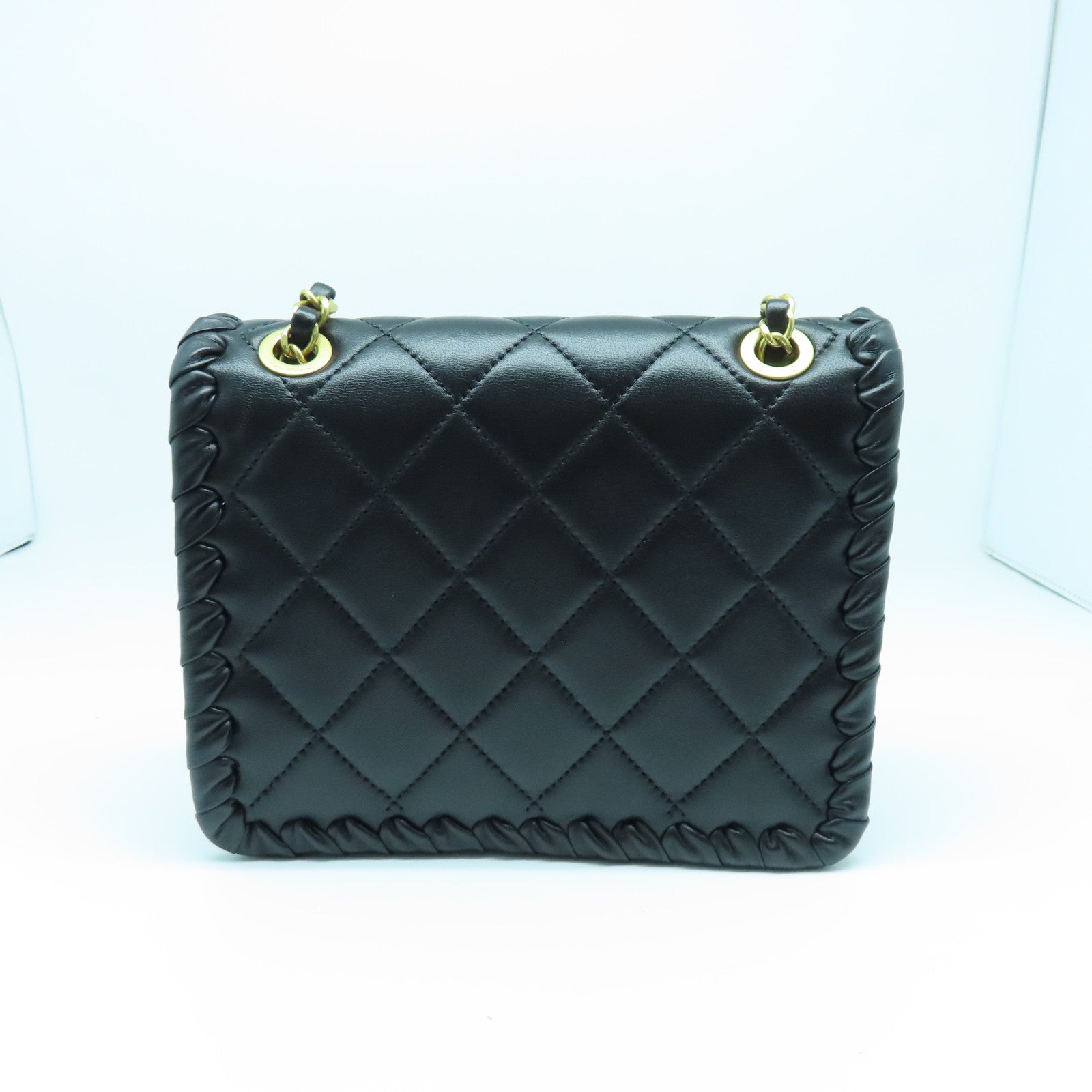 CHANEL 菱格羊皮皮革Mini Flap Bag金扣链带肩背袋黑色