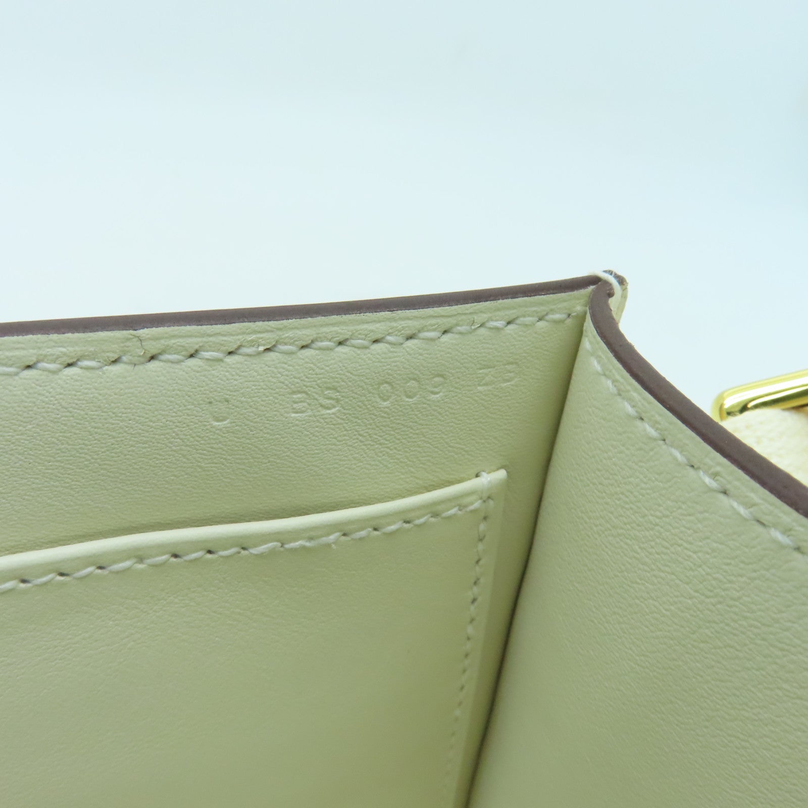 HERMES Chevre皮革Geta金扣肩背袋Nata白色