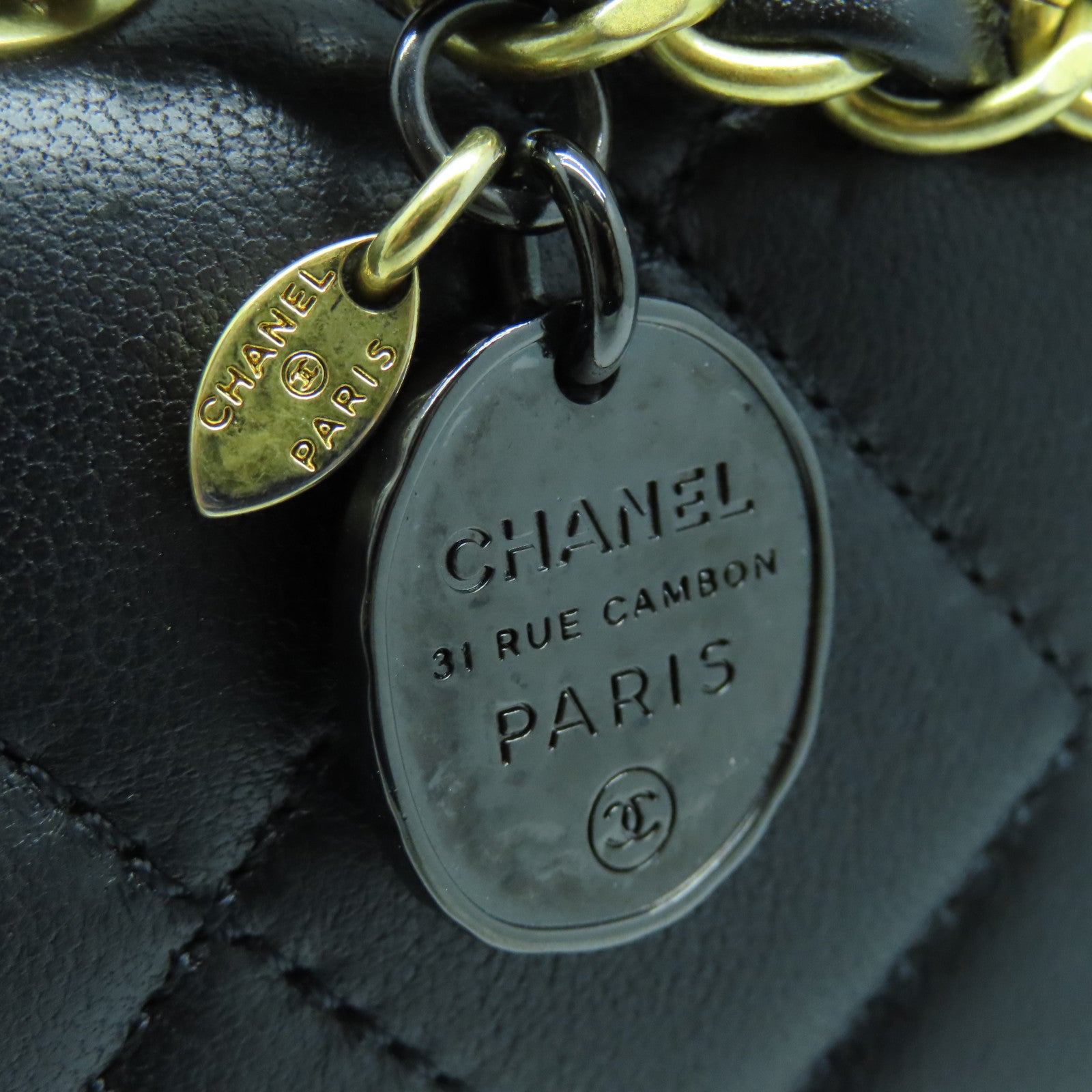 CHANEL 菱格羊皮皮革Mini Flap Bag金扣链带肩背袋黑色
