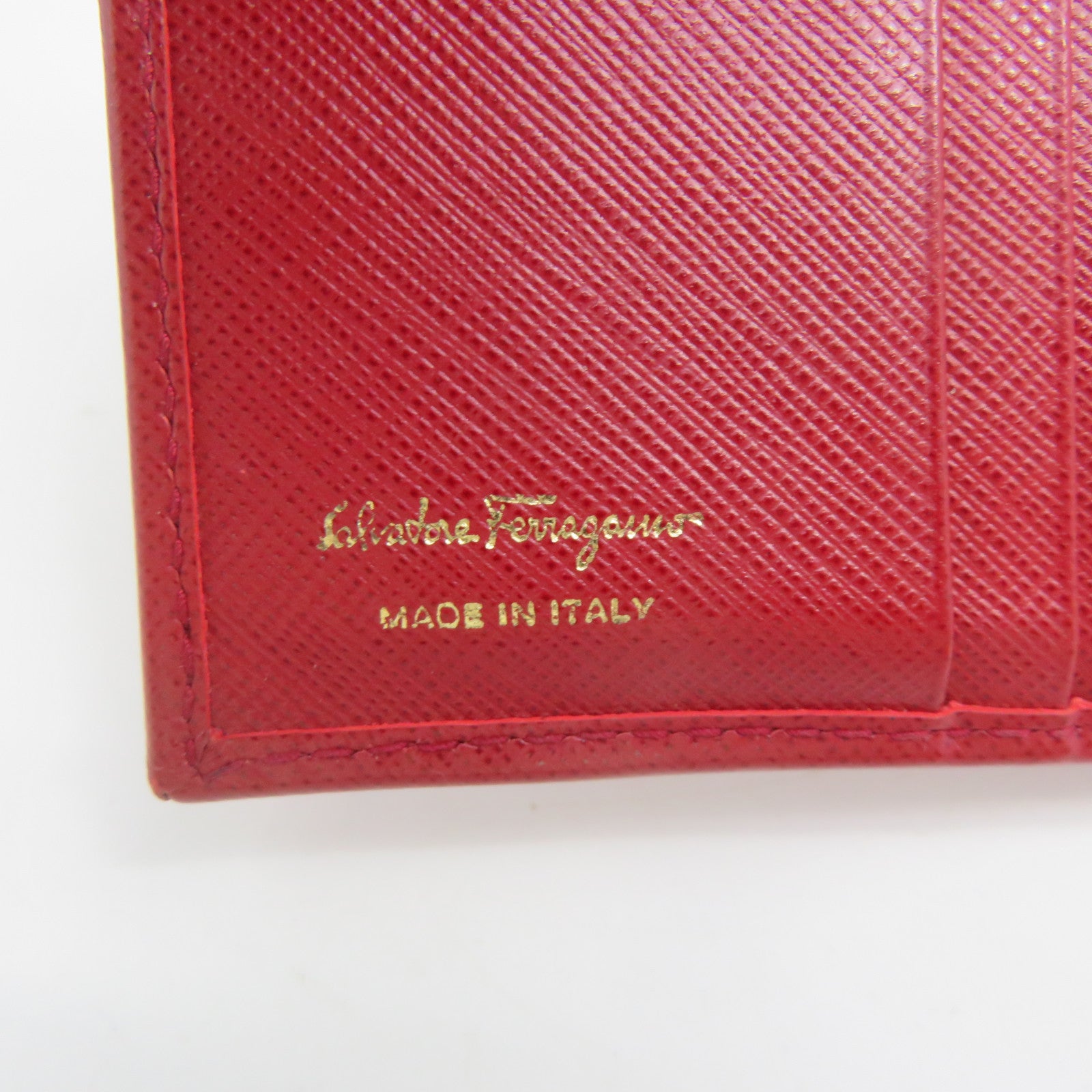 Salvatore Ferragamo 牛皮皮革Short Wallet金扣短錢包紅色