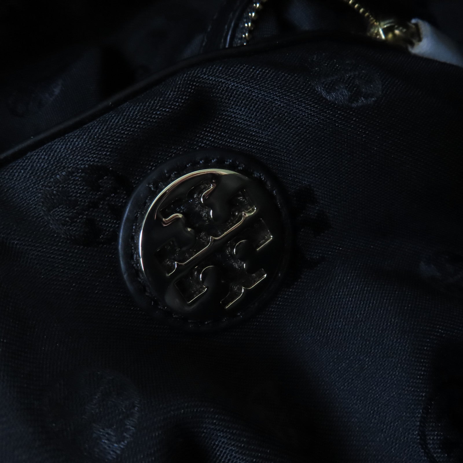 Tory Burch 牛皮皮革Shoulder Bag金扣肩背袋黑色