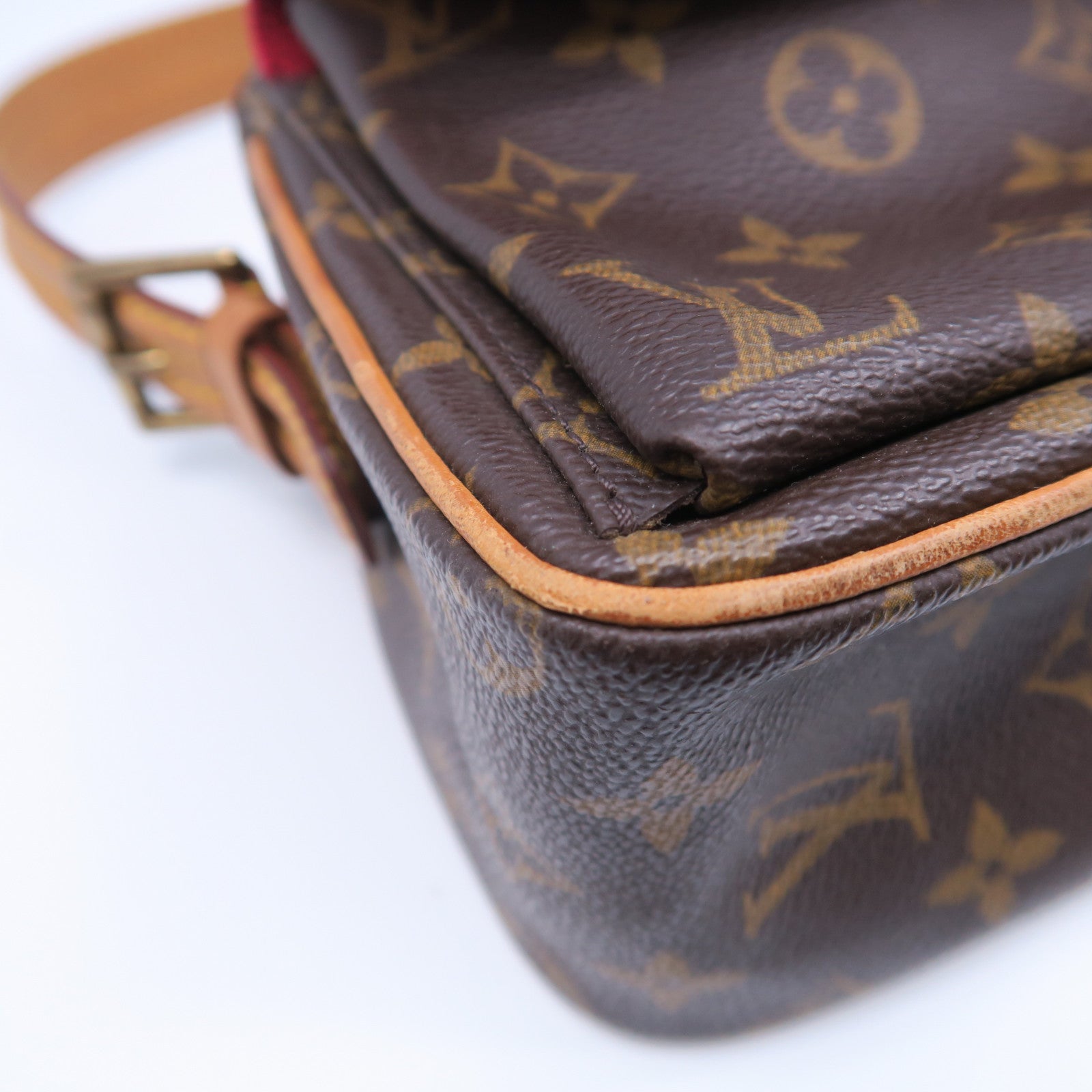 LOUIS VUITTON Monogram Viva Cite MM金扣肩背袋啡色