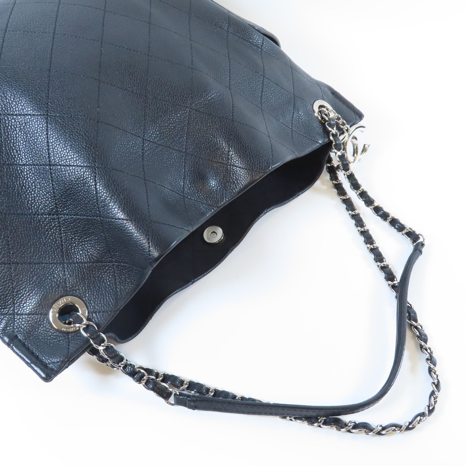 CHANEL 菱格Caviar皮革Chain Shoulder Bag銀扣鏈帶肩背袋黑色