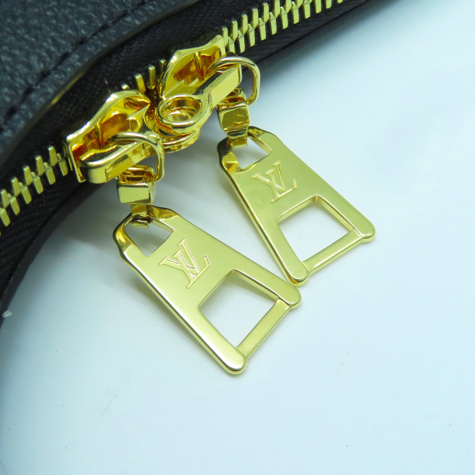 LOUIS VUITTON Monogram Empreinte Sac Sport金扣手挽袋黑色